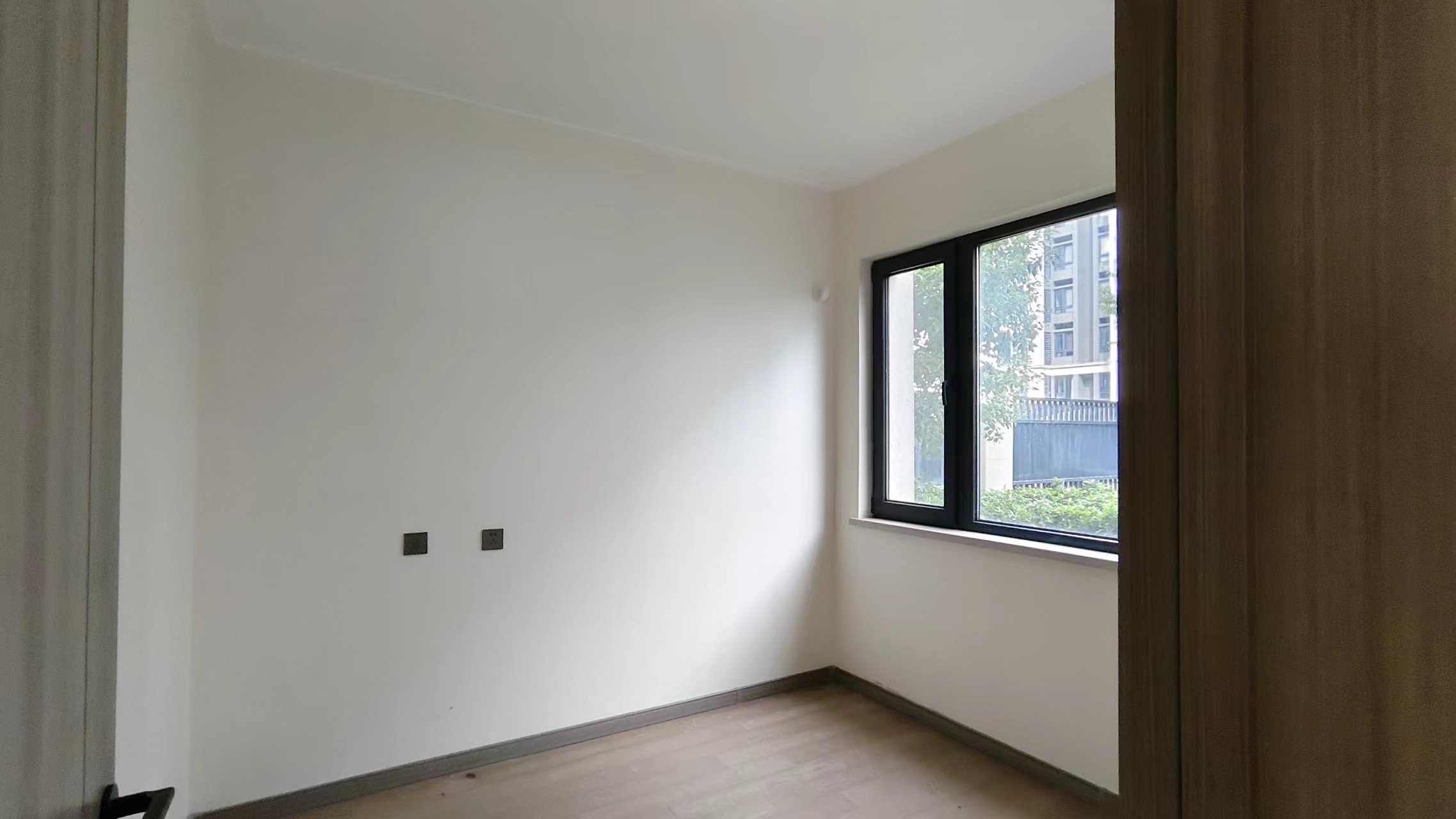 万科翡翠公园 3室1厅2卫 124.32m&sup2;