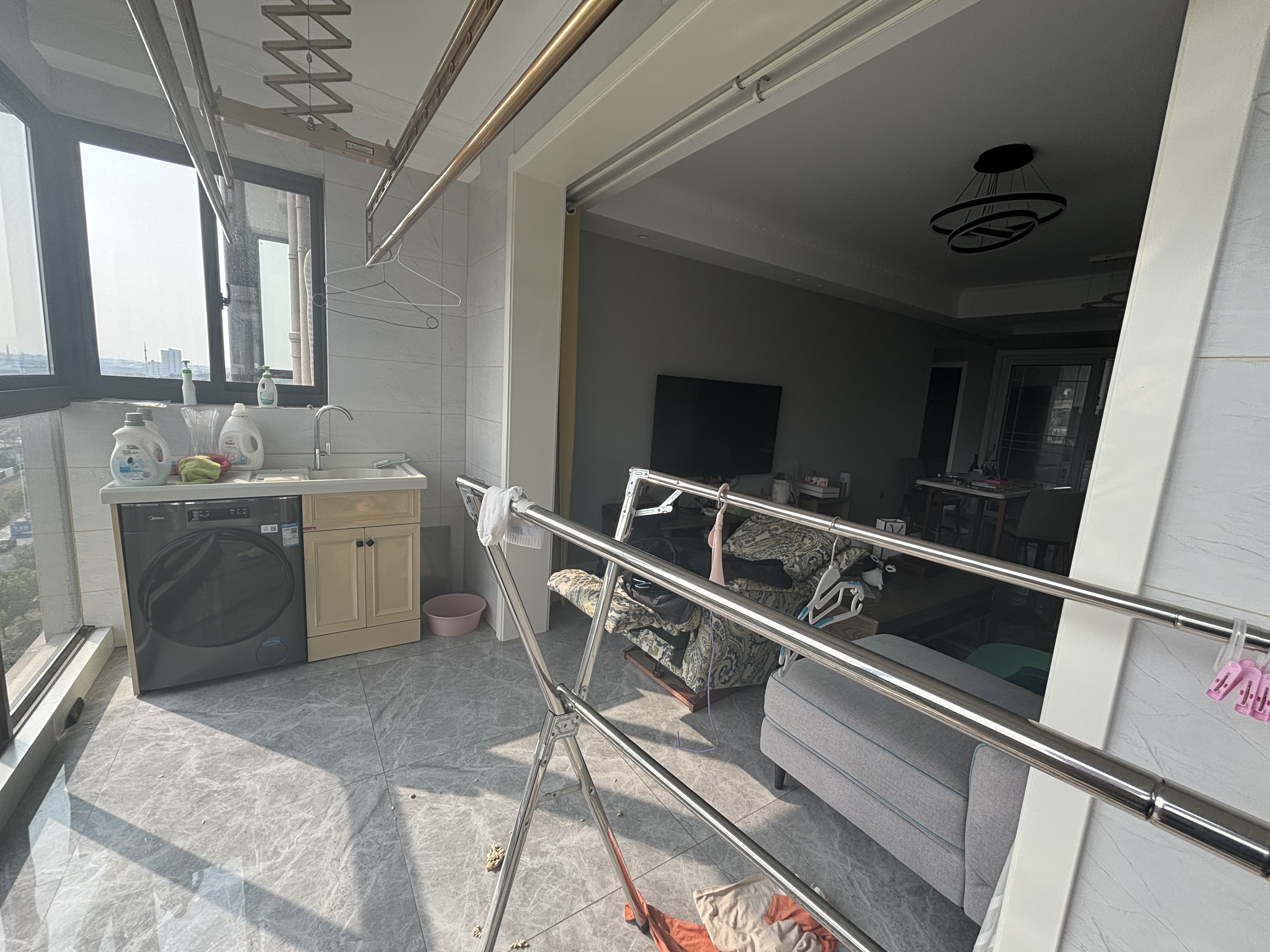 金通家园 3室2厅2卫 142.37m²