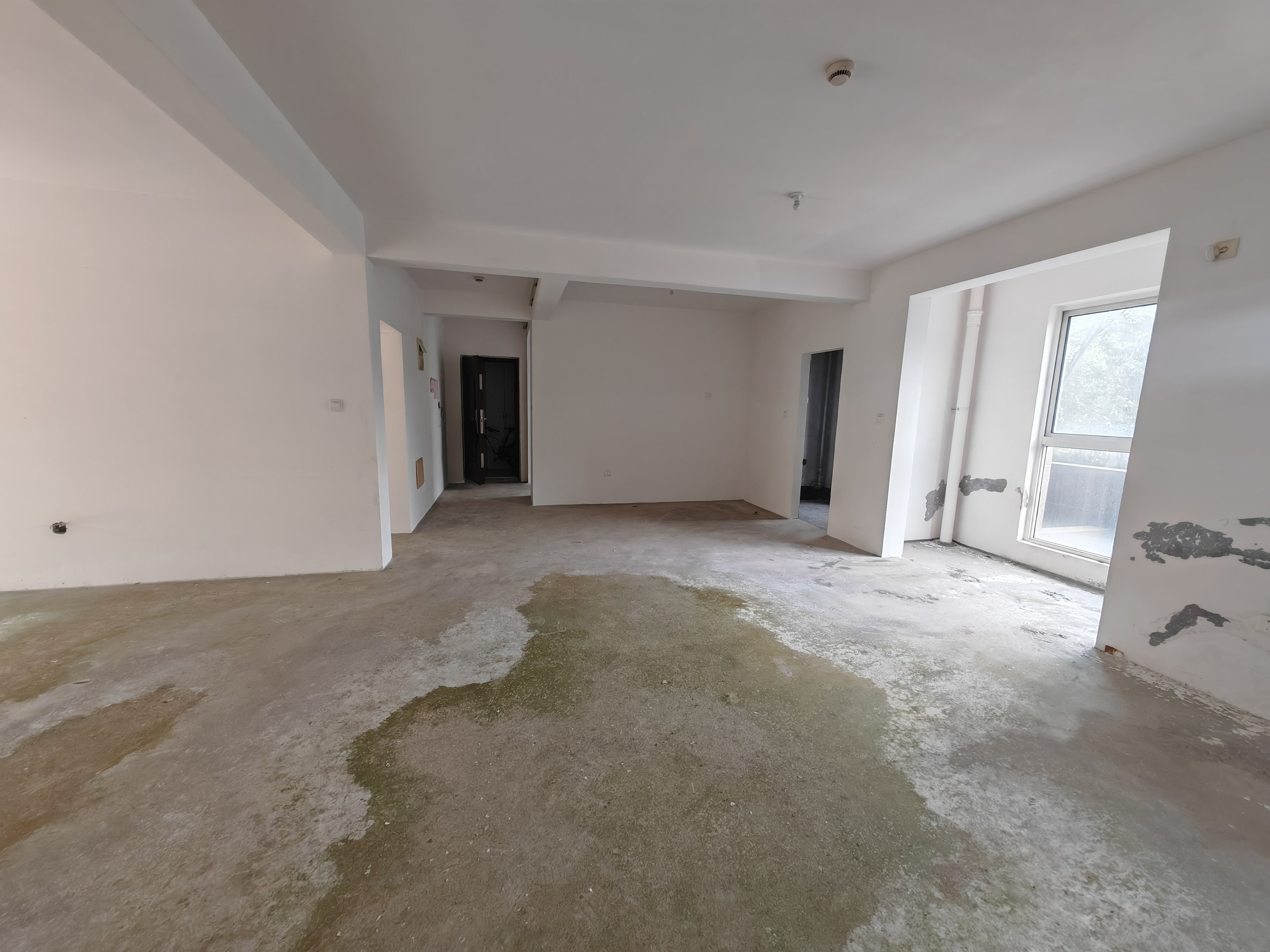 湖滨华庭 5室2厅2卫 196m²