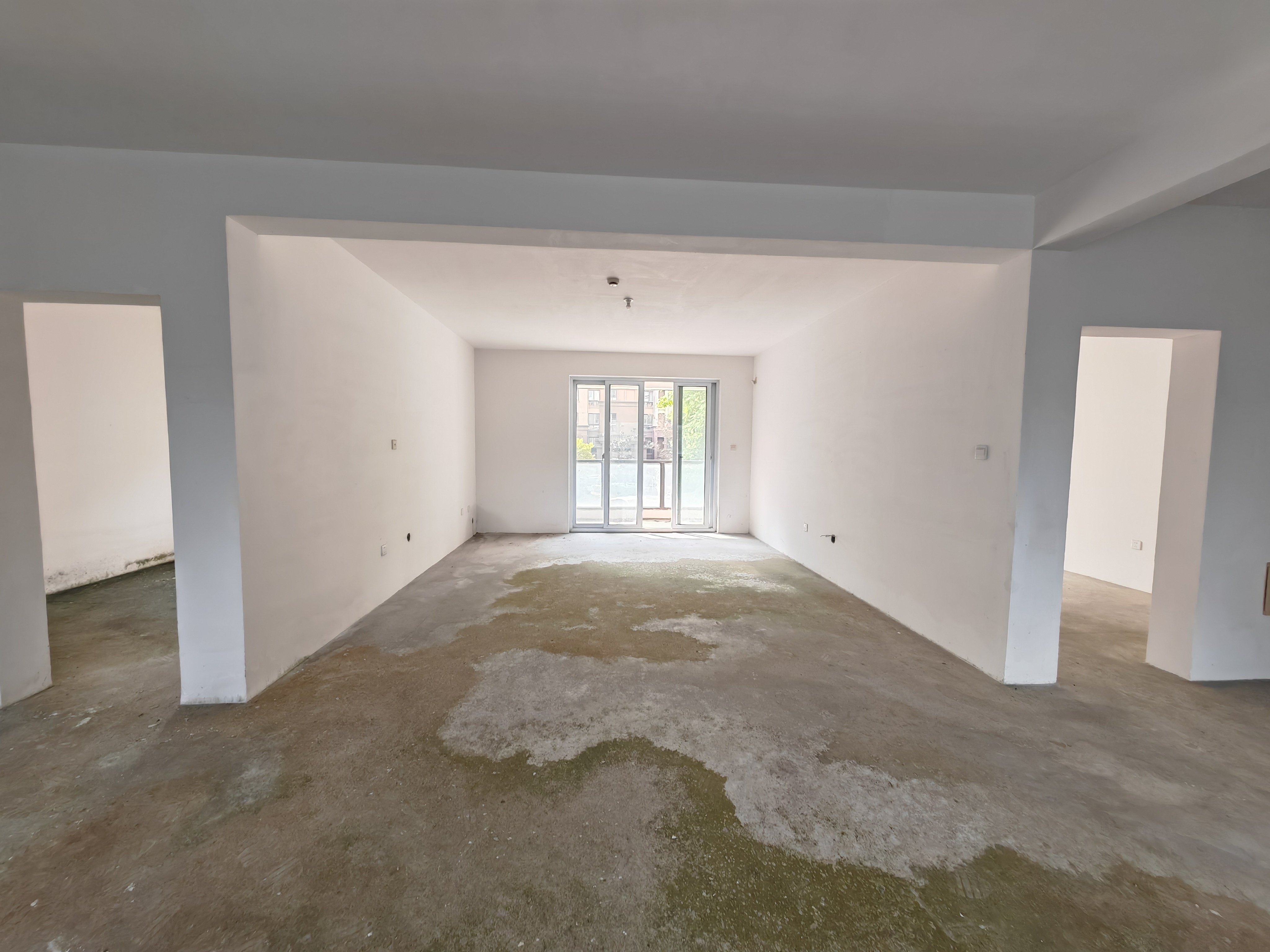 湖滨华庭 5室2厅2卫 196m&sup2;