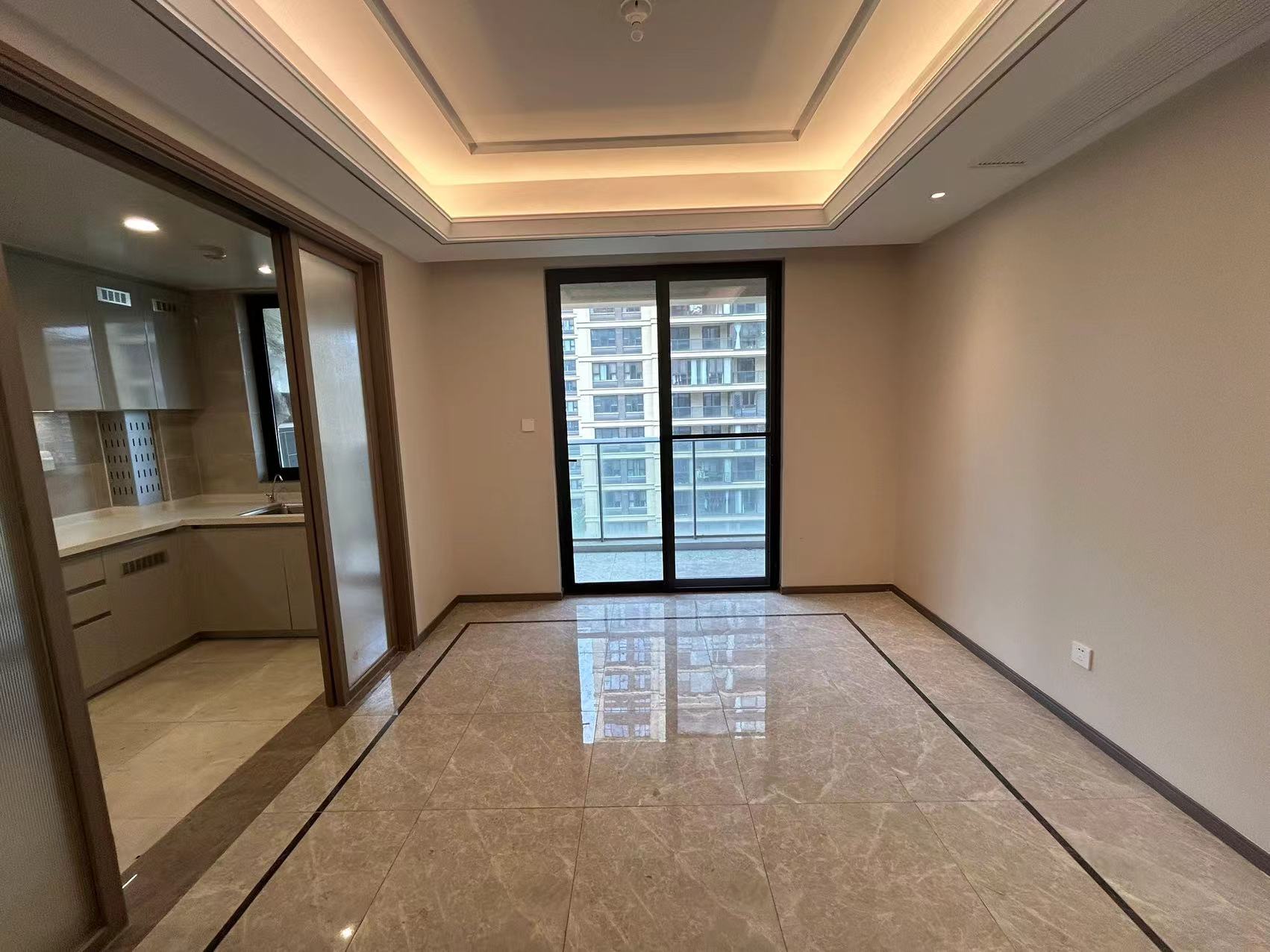 绿城&middot;诚园 4室2厅2卫 159m&sup2;