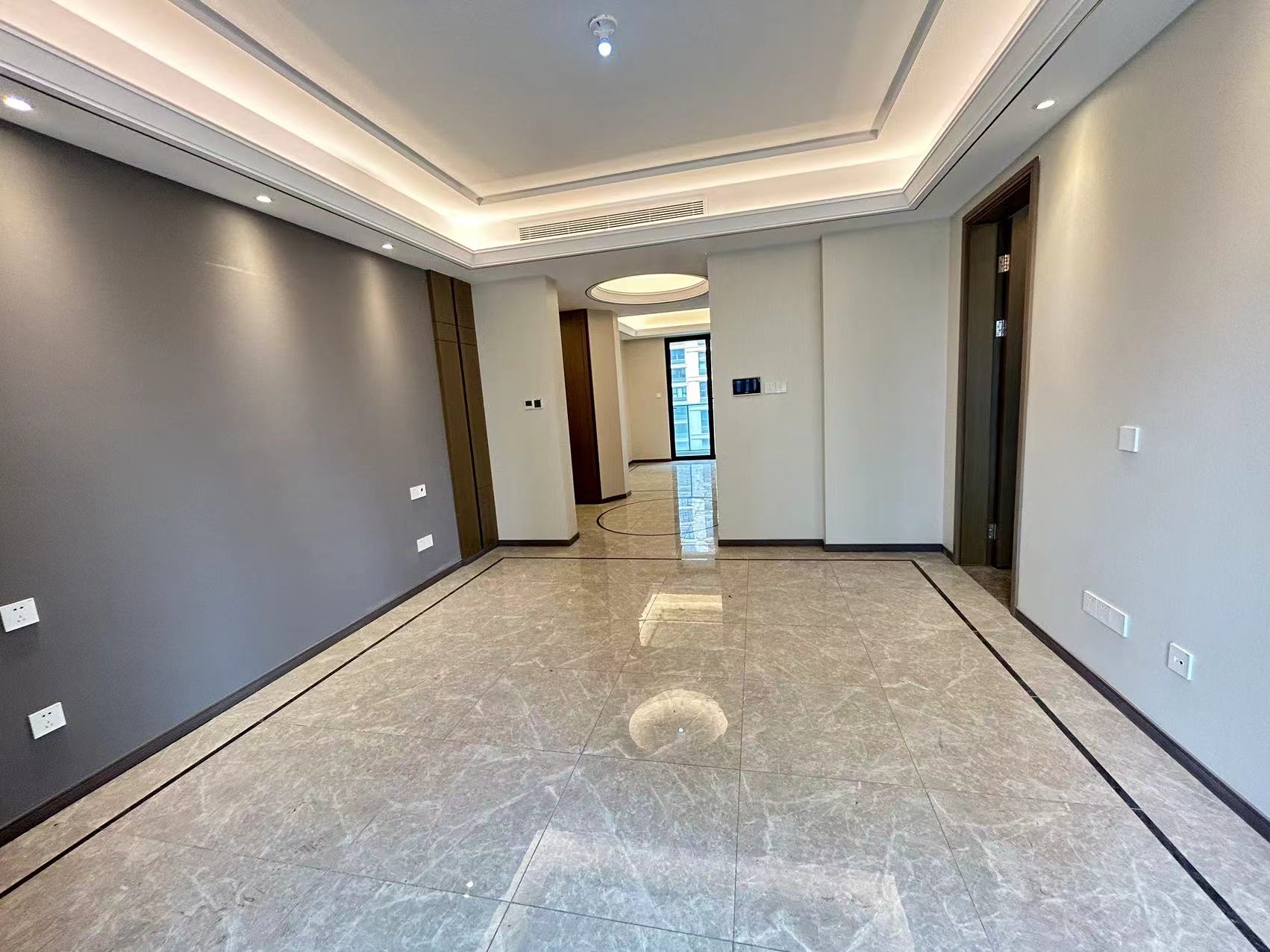 绿城&middot;诚园 4室2厅2卫 159m&sup2;
