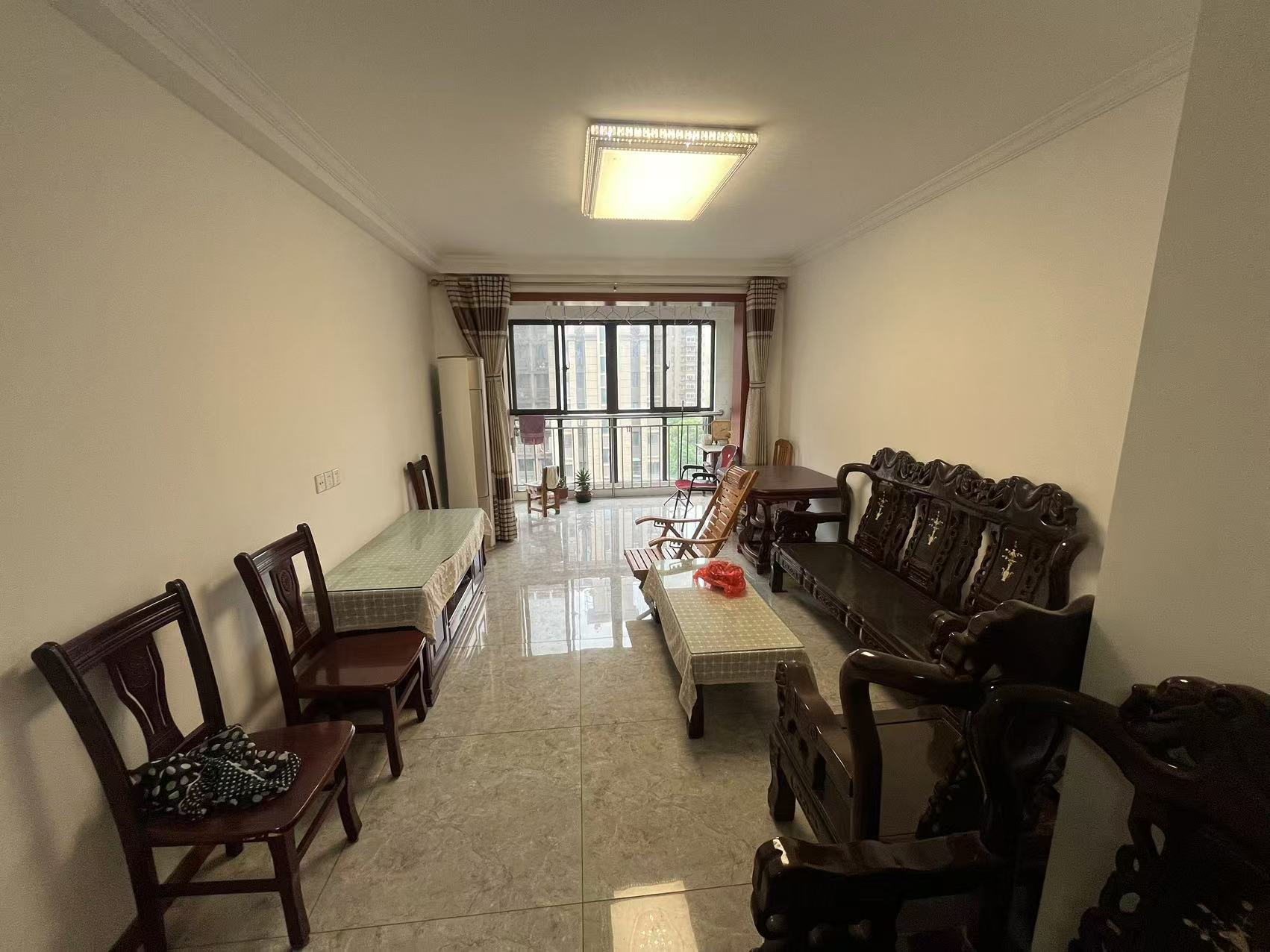 外滩花苑 2室2厅1卫 92m&sup2;