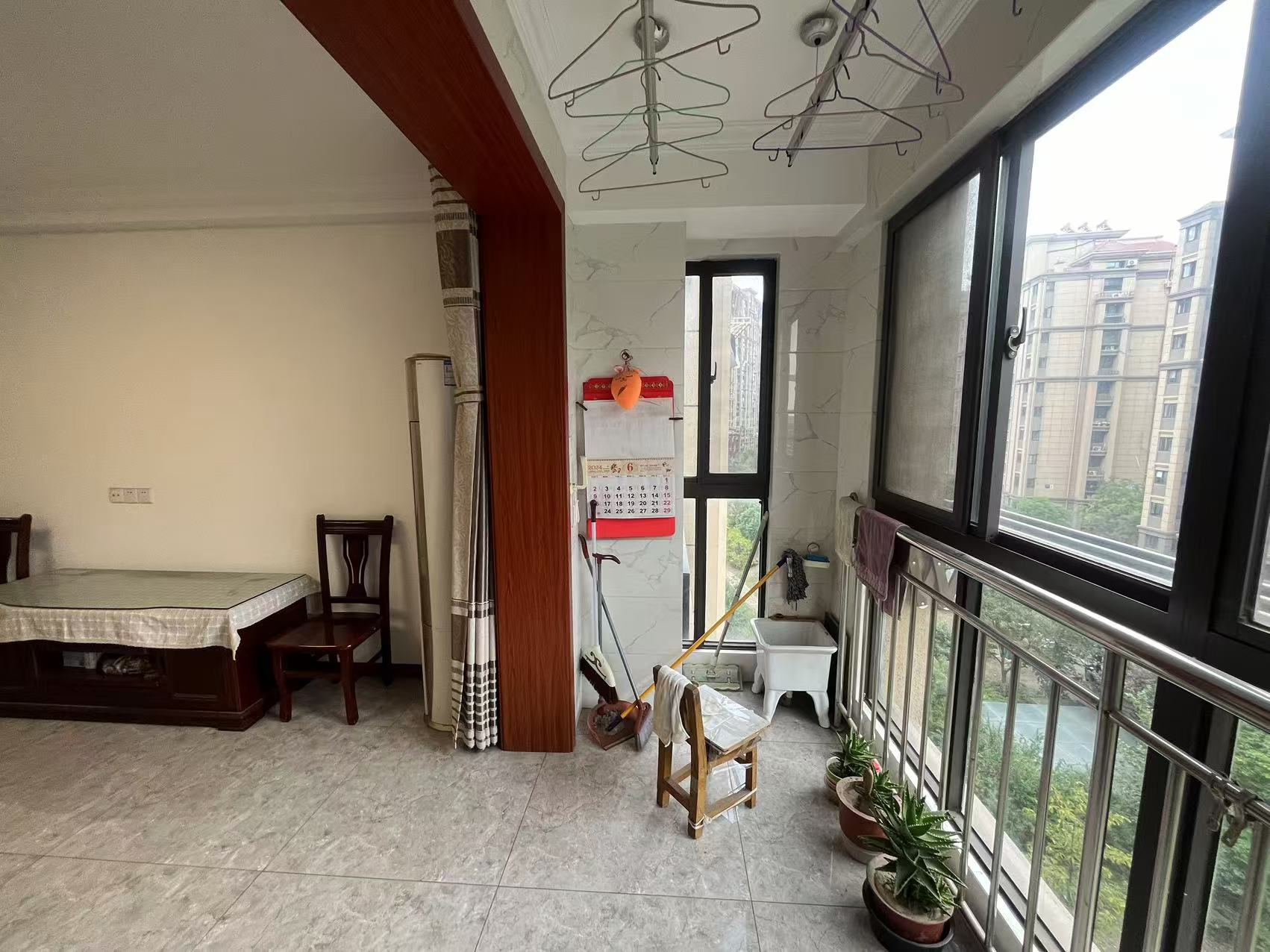 外滩花苑 2室2厅1卫 92m&sup2;