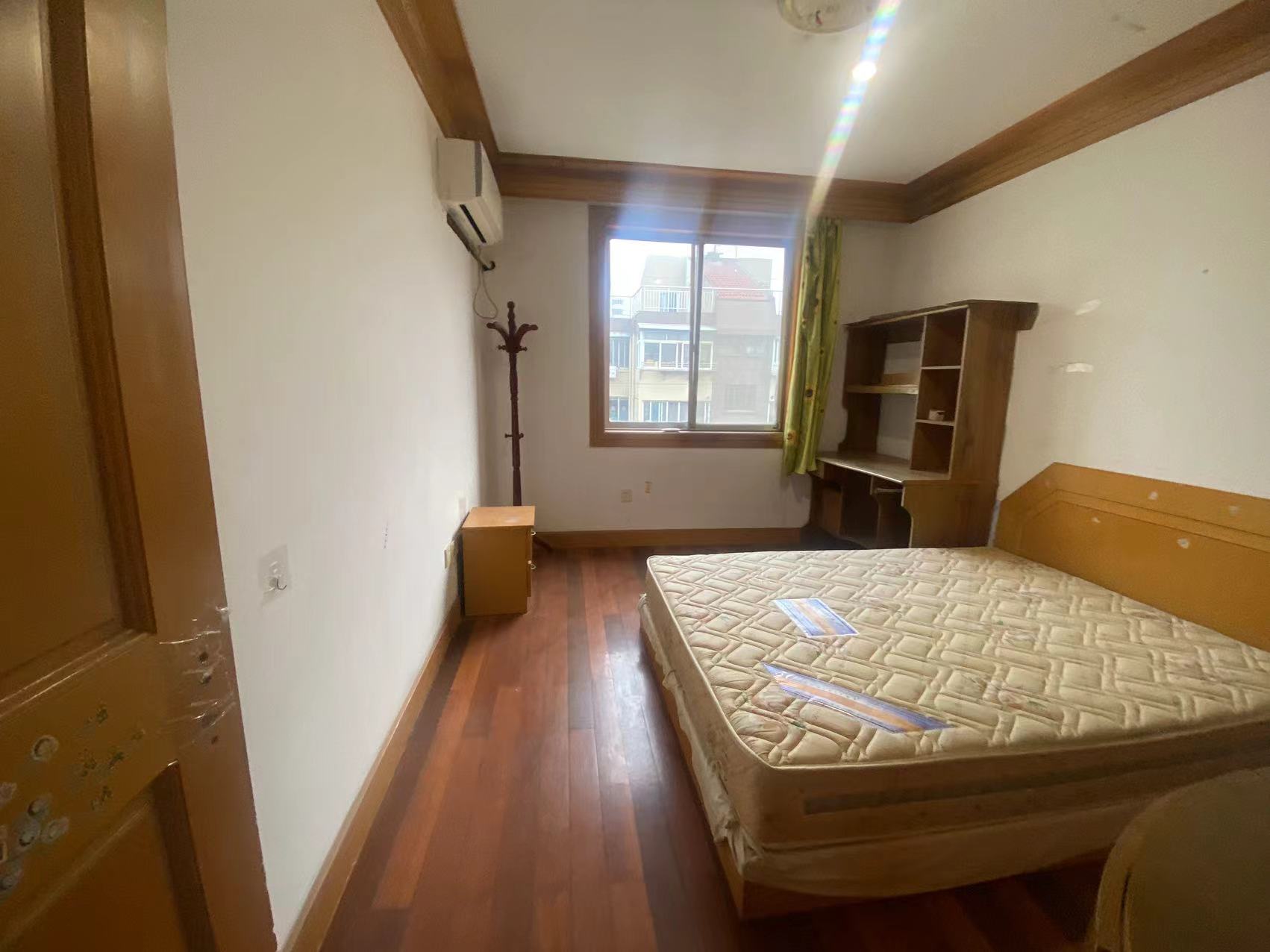 虹桥北村东区 2室1厅1卫 85m&sup2;