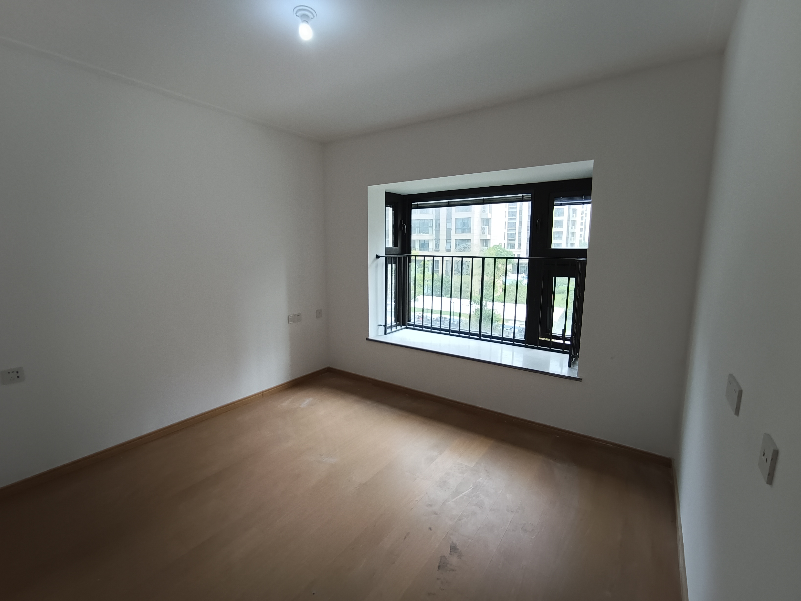时光漫城 4室2厅2卫 124.96m&sup2;