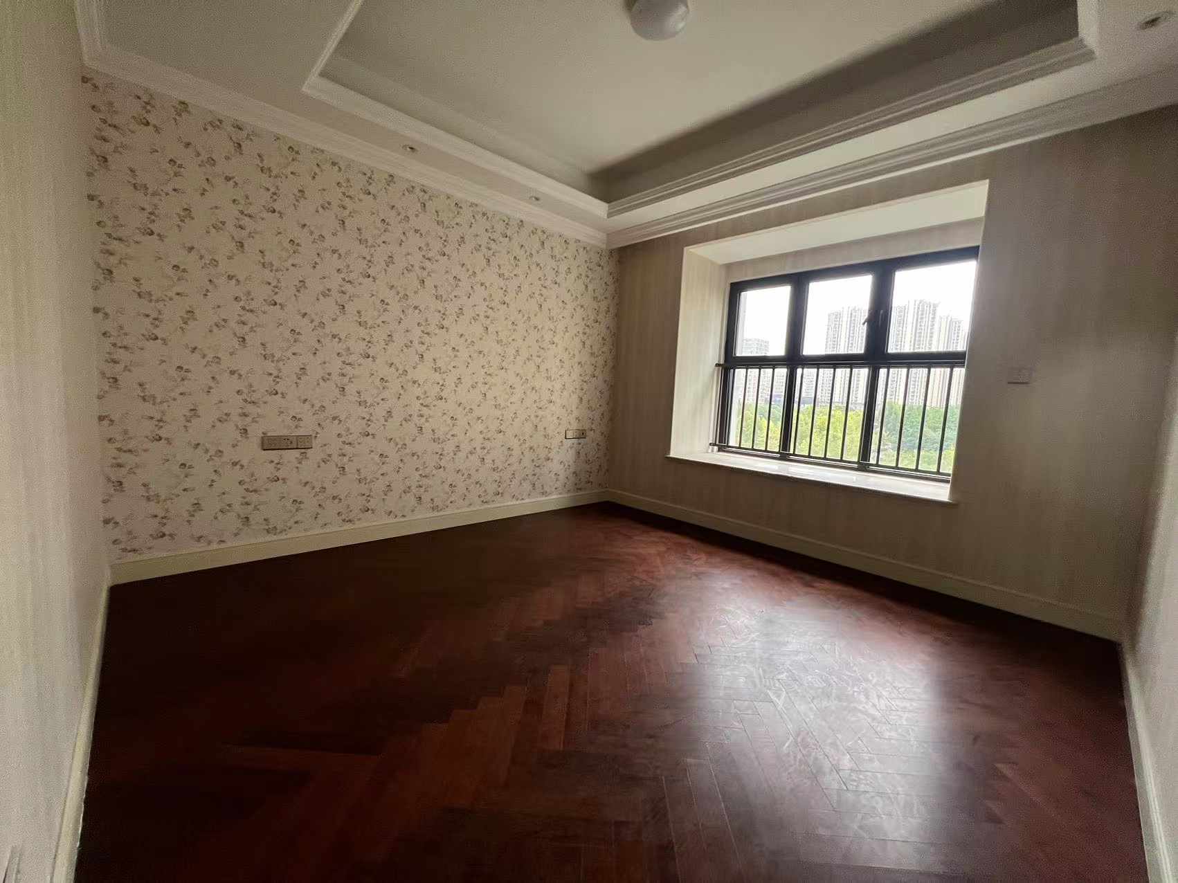 中海铂樾府 4室2厅2卫 215m&sup2;