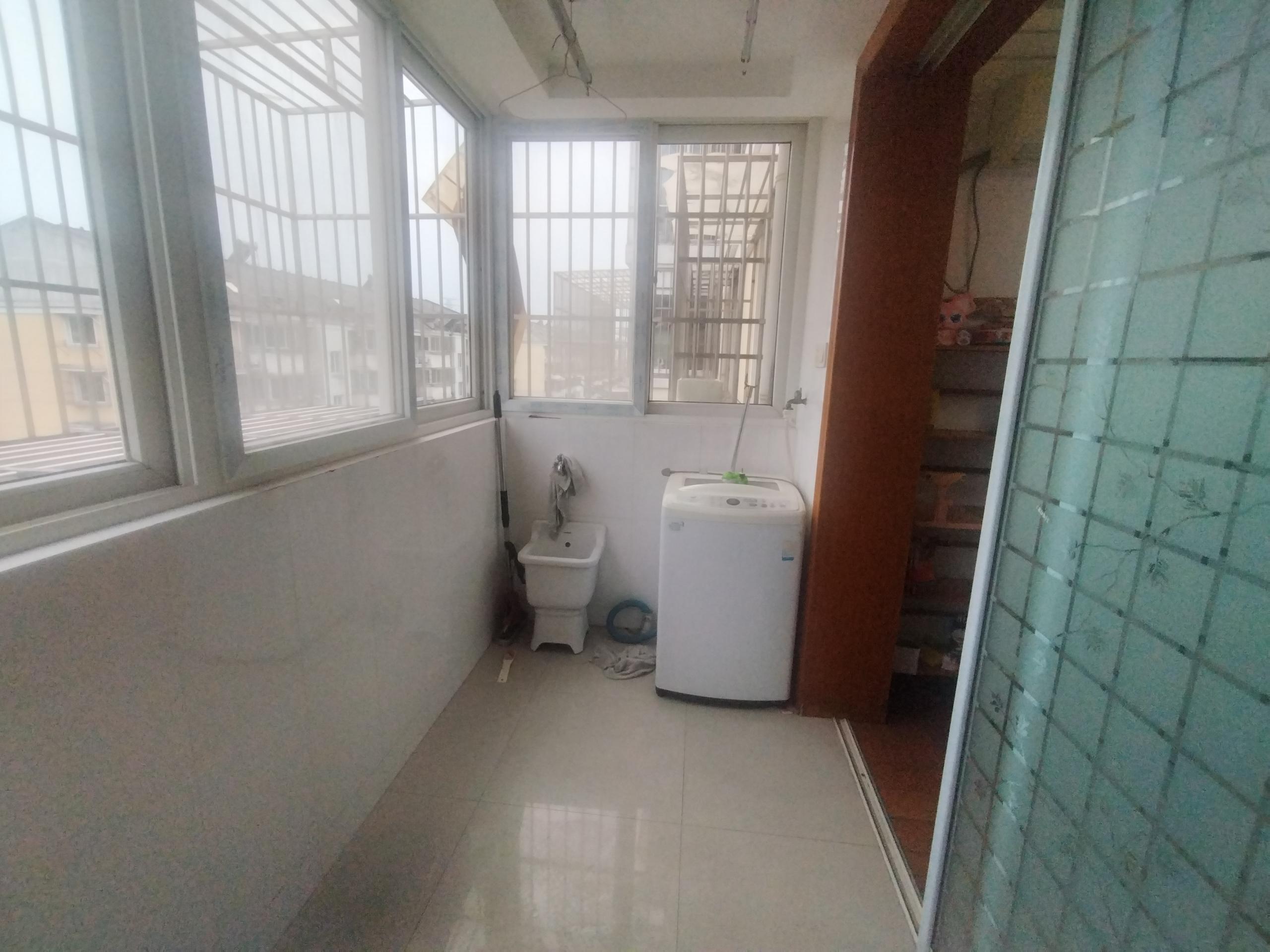 永兴佳园 4室2厅1卫 85m&sup2;