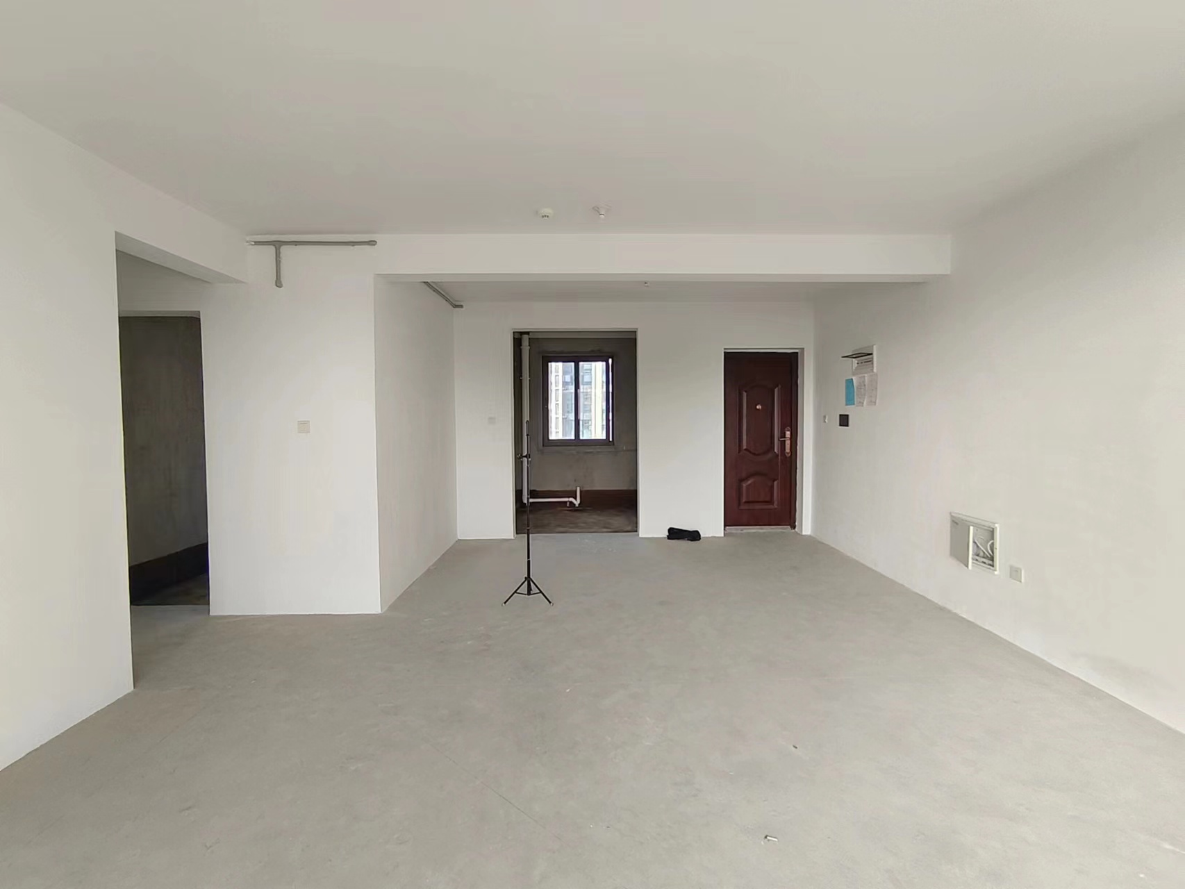 皇家花园北区 3室2厅2卫 142.49m²
