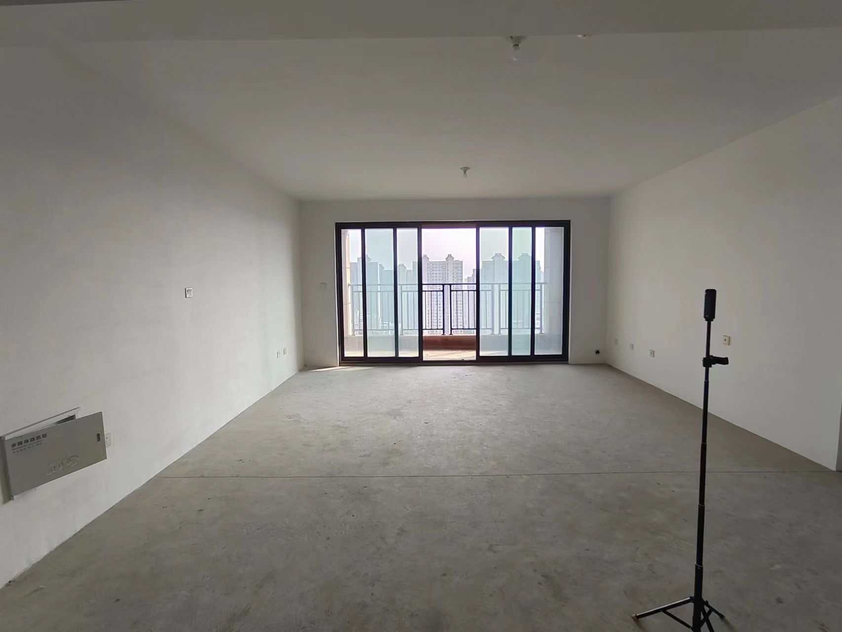 皇家花园北区 3室2厅2卫 142.49m&sup2;