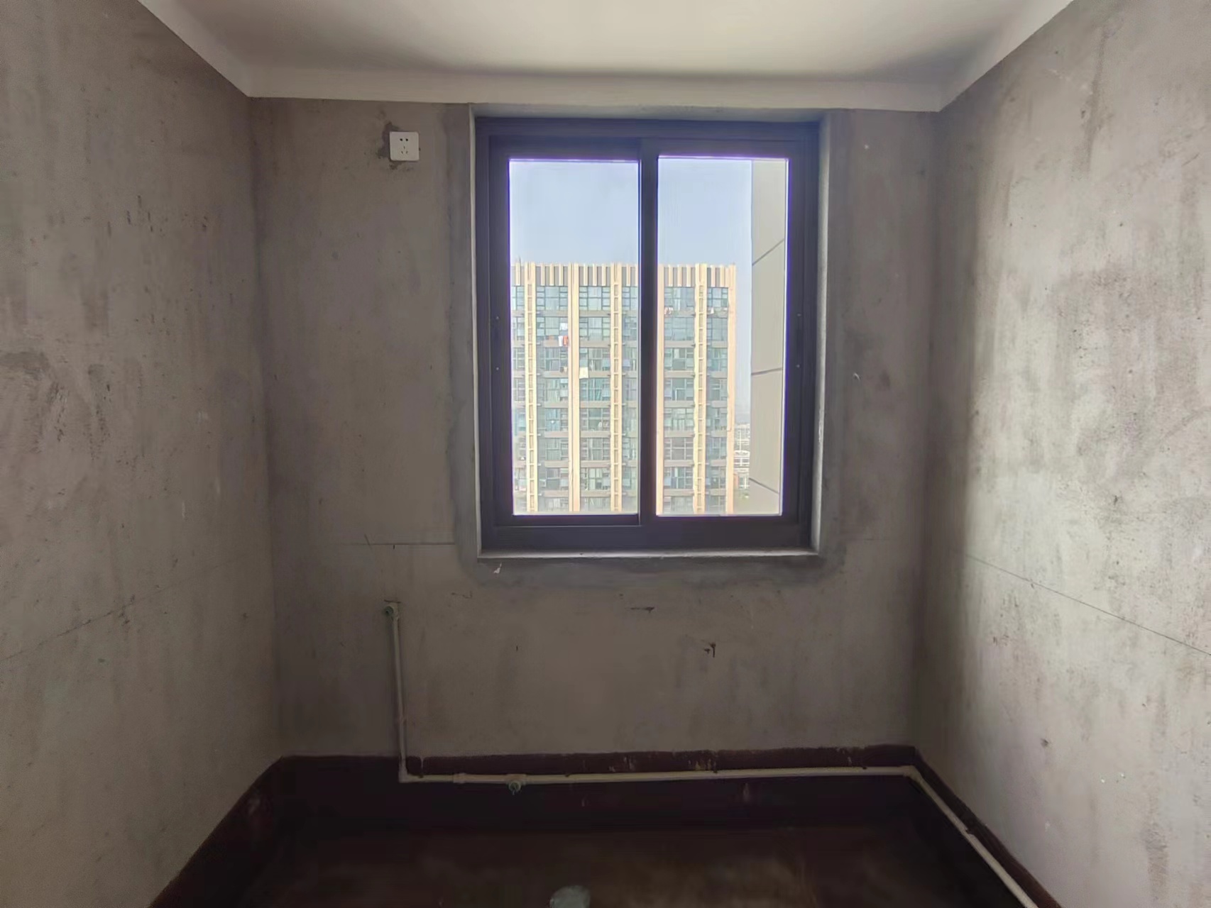 皇家花园北区 3室2厅2卫 142.49m&sup2;