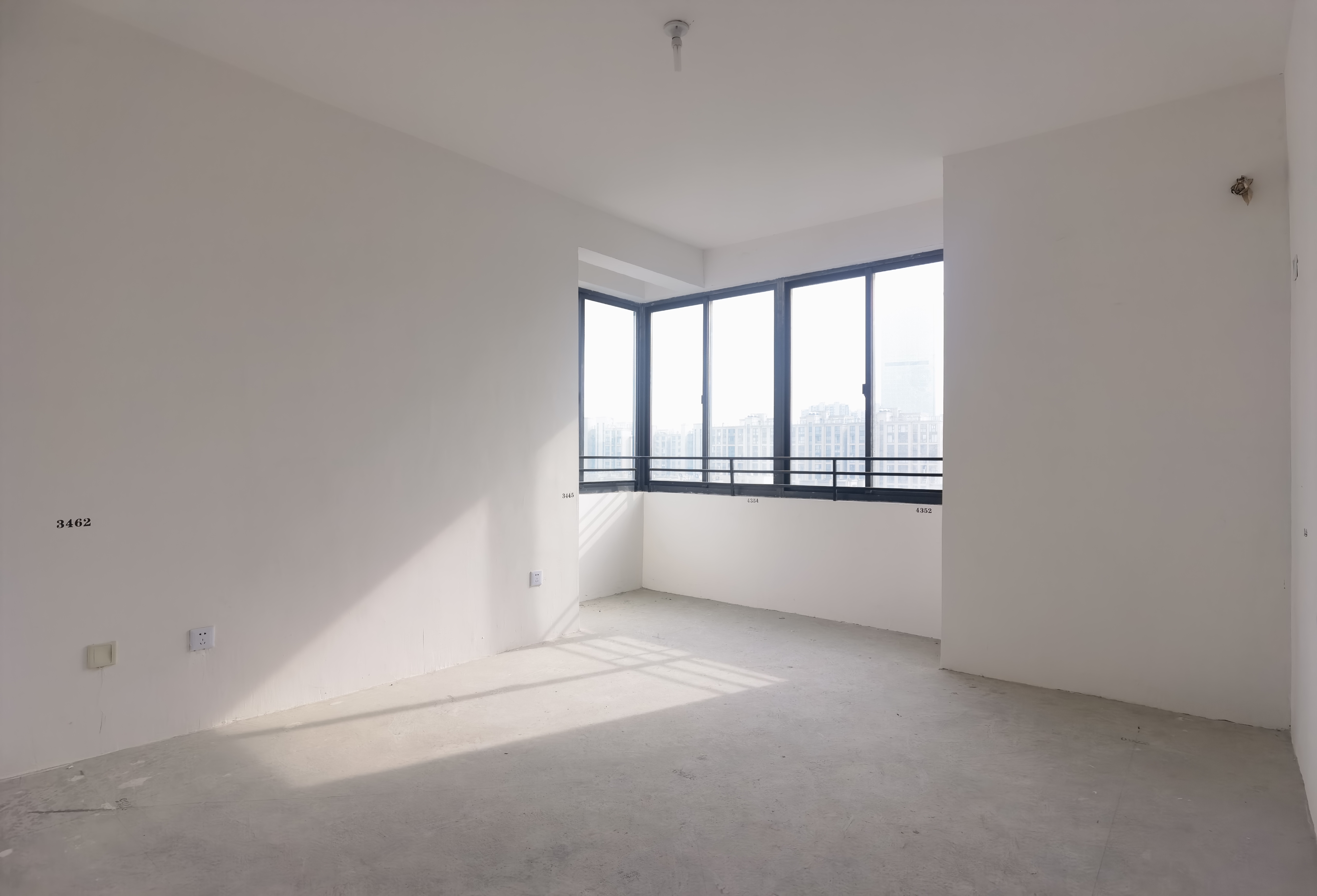 盛鑫&middot;南湖学府 4室2厅2卫 132.57m&sup2;