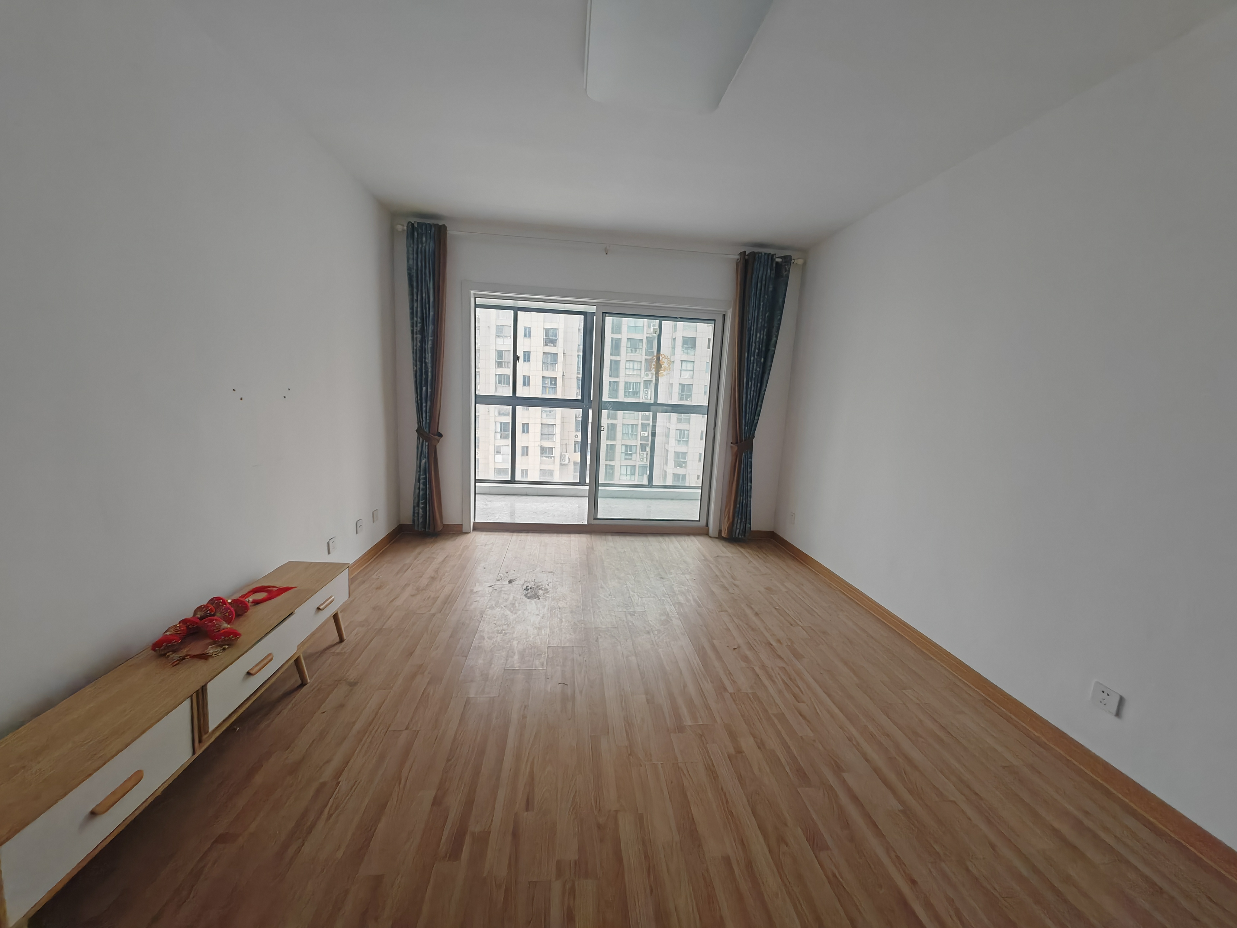 大唐世纪豪庭 2室2厅1卫 92m²