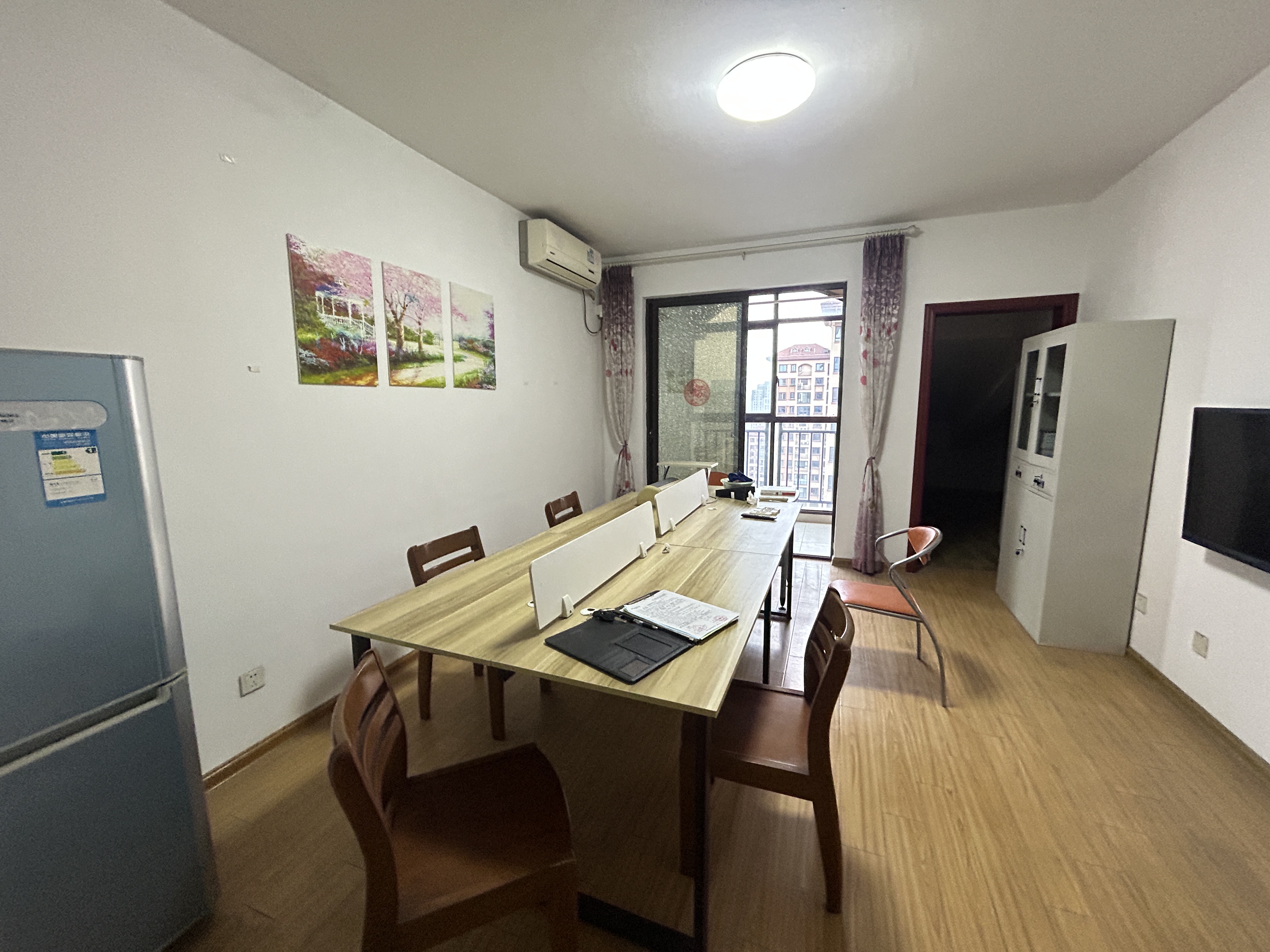 华强城 2室1厅1卫 92m&sup2;
