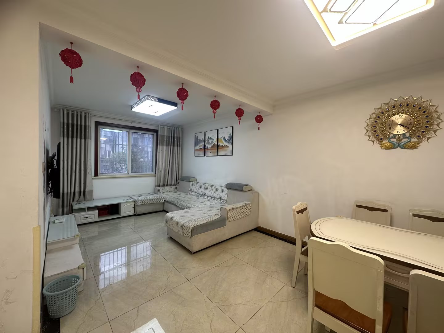 虹桥新苑 3室2厅2卫 126m&sup2;