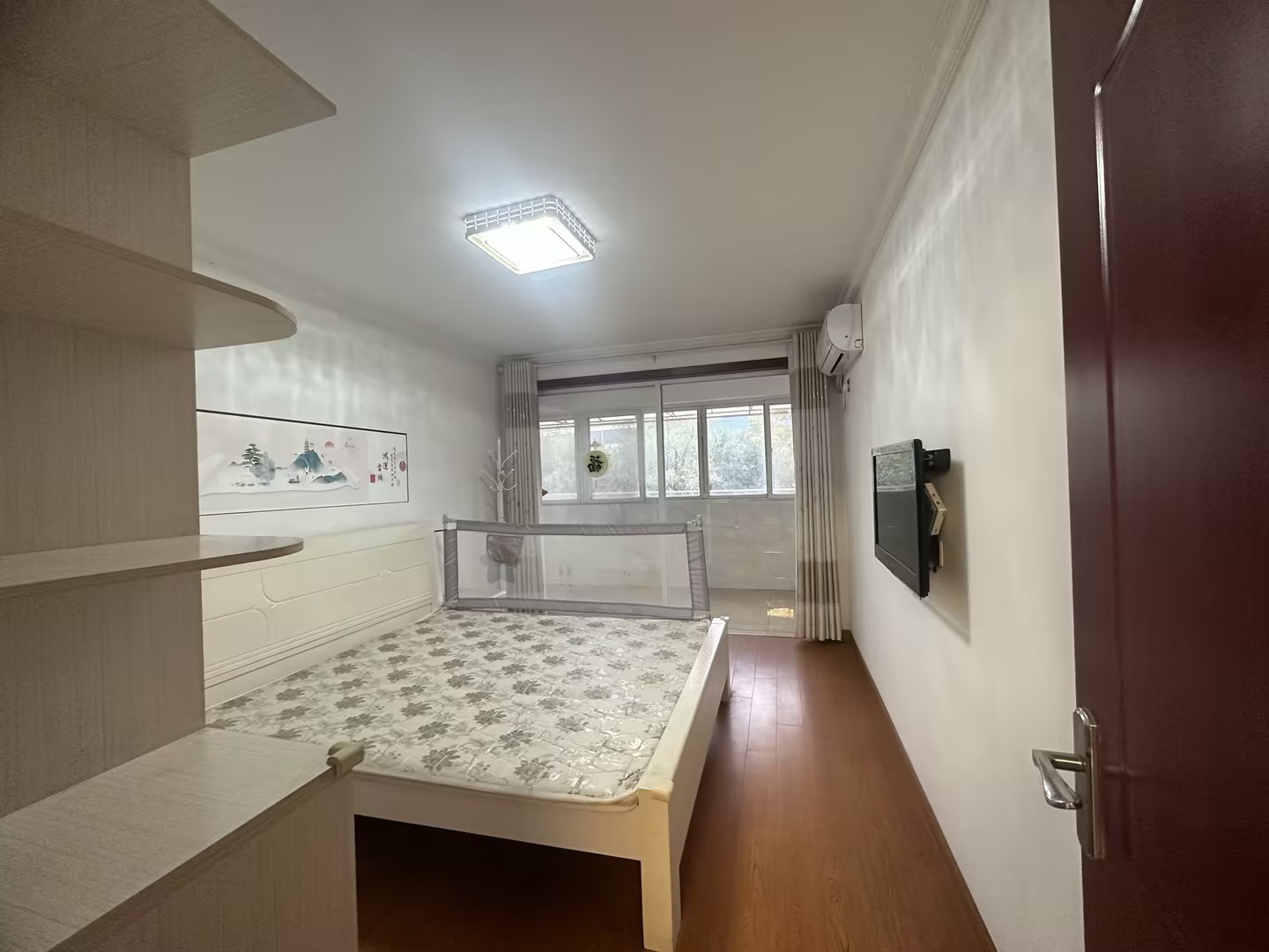 虹桥新苑 3室2厅2卫 126m&sup2;