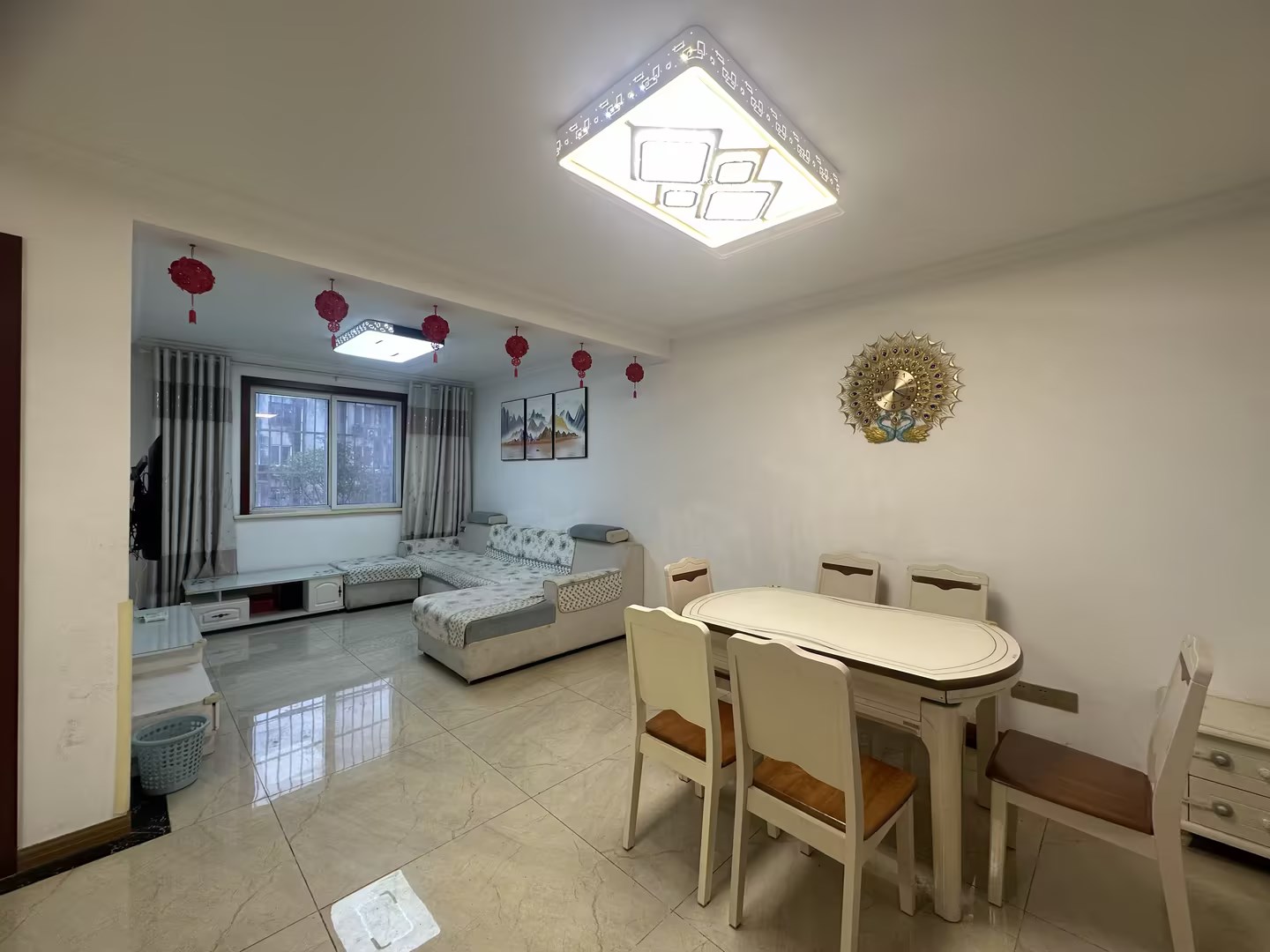 虹桥新苑 3室2厅2卫 126m&sup2;