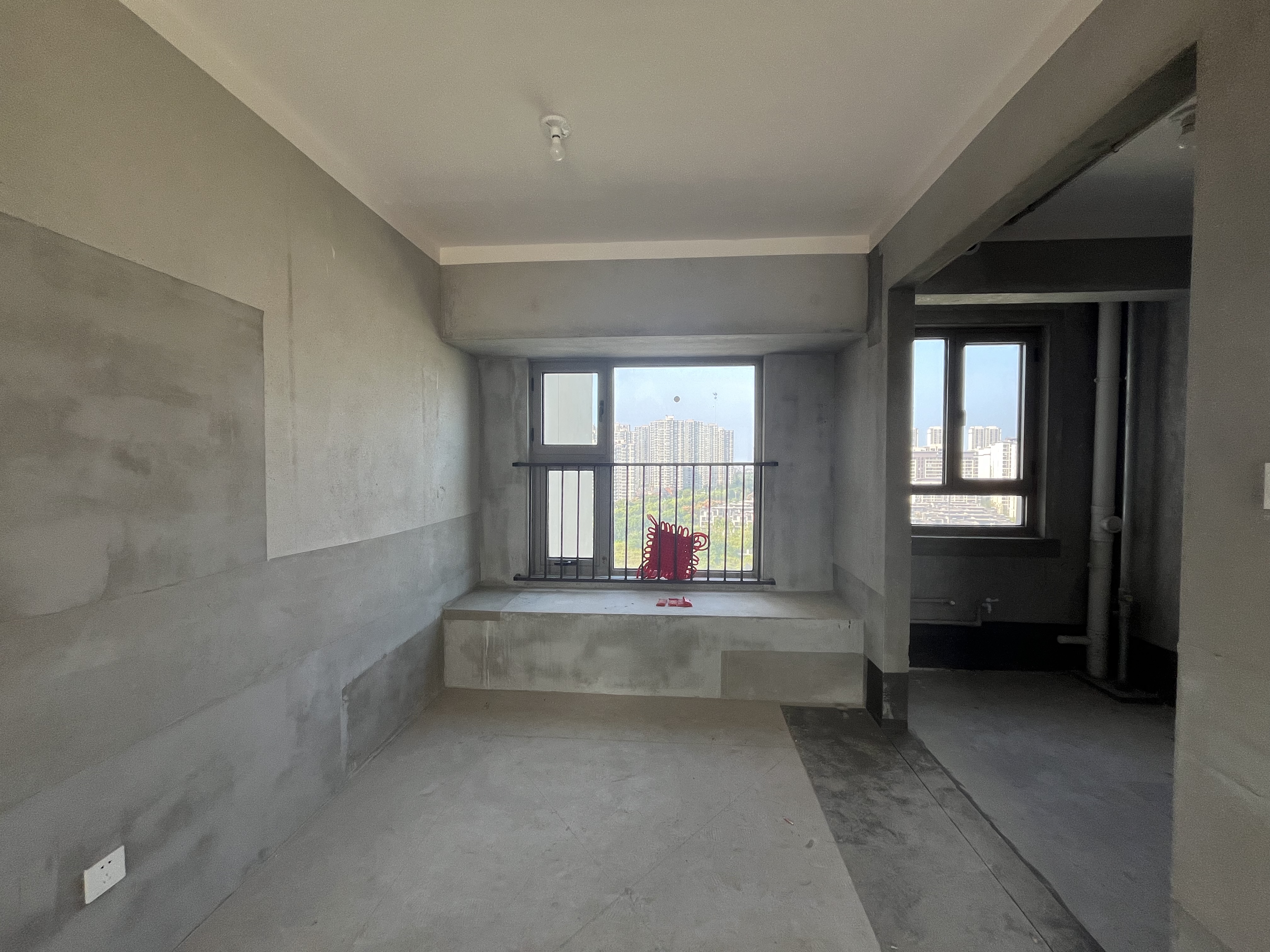 碧桂园桃李江山 4室2厅2卫 124m²