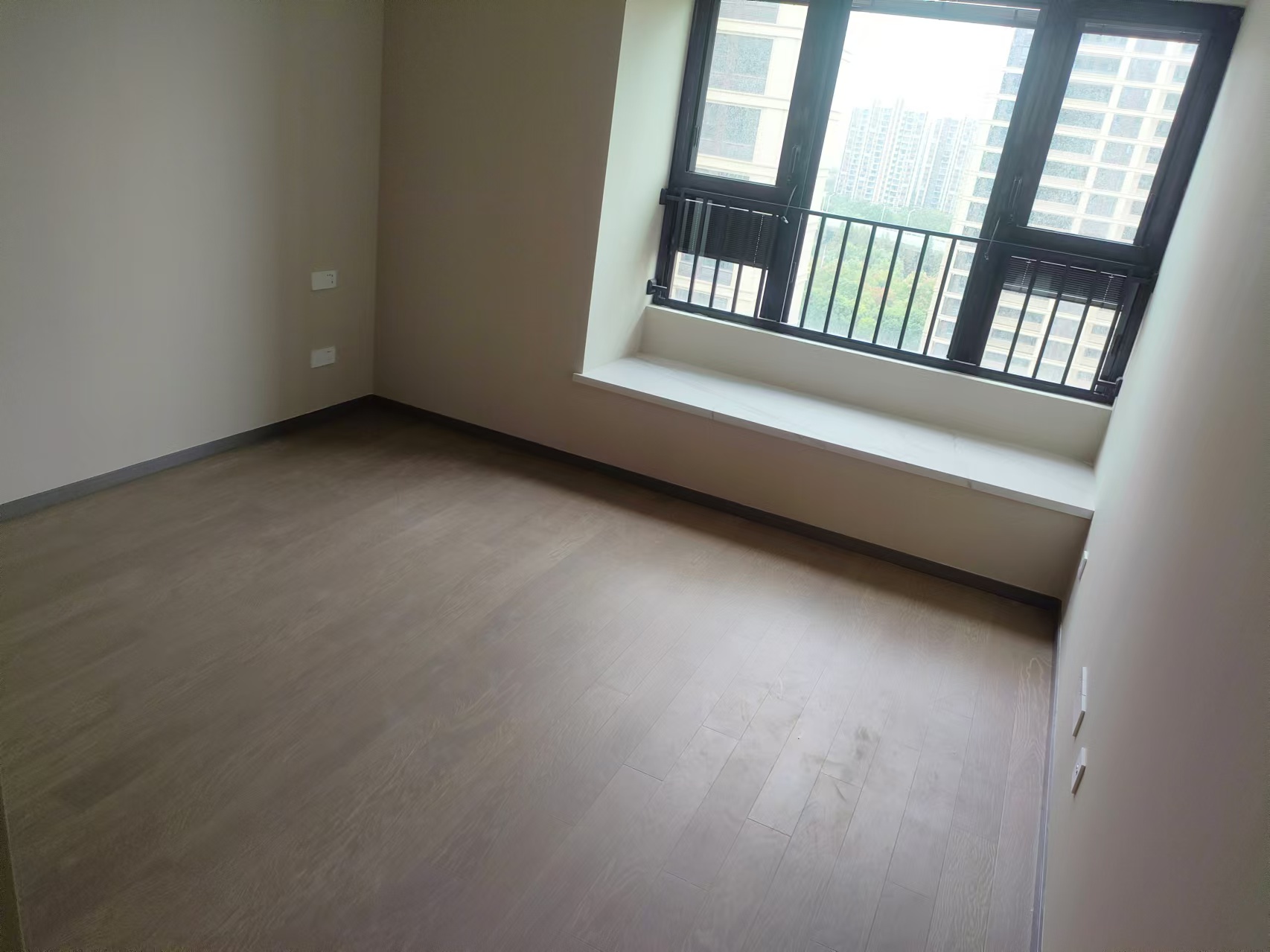 绿城&middot;诚园 3室2厅2卫 129m&sup2;