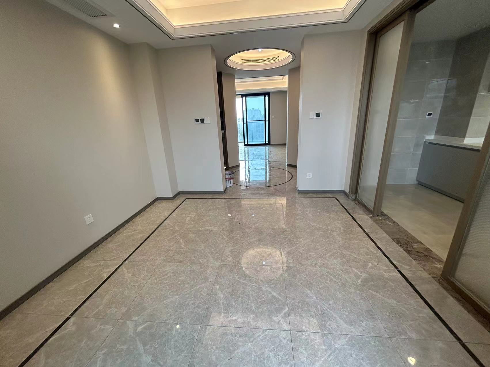 绿城·诚园 4室2厅2卫 159m²