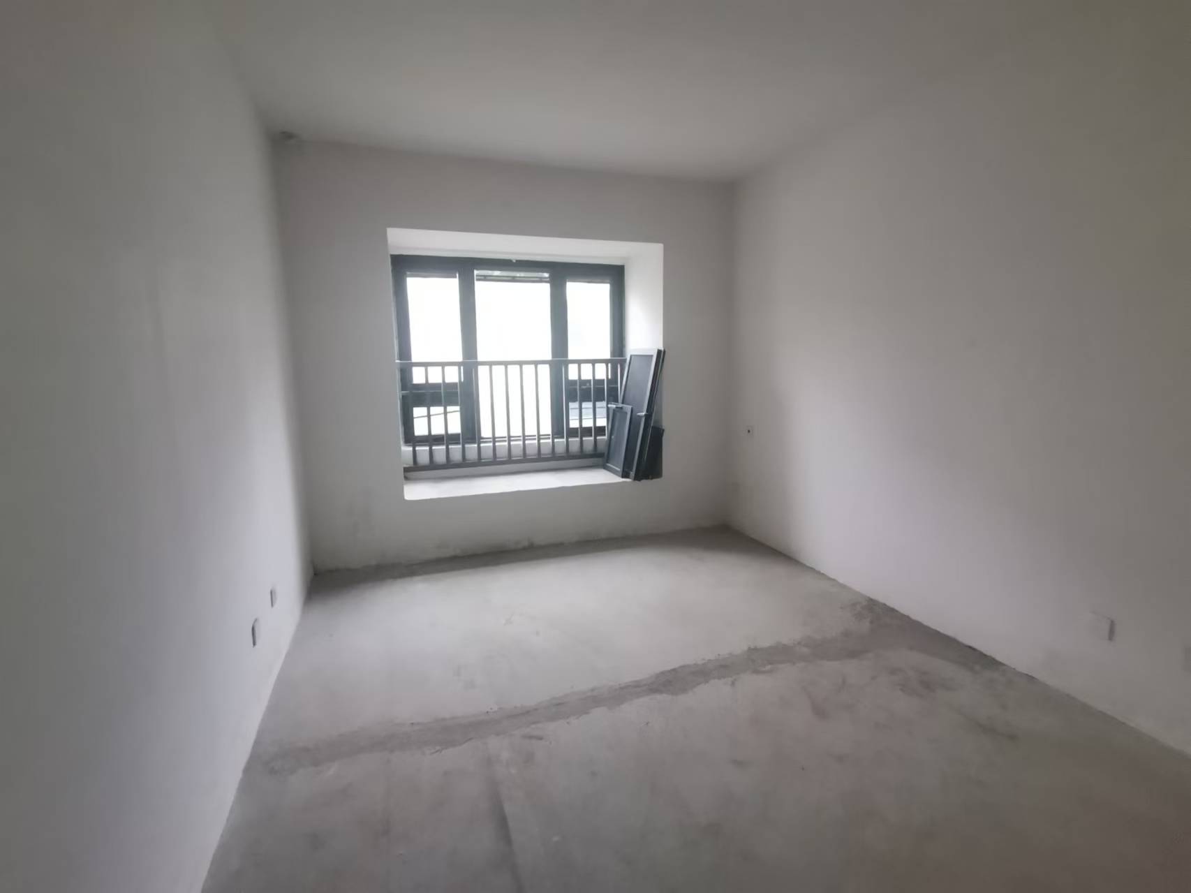 越江新村 3室2厅2卫 123m&sup2;