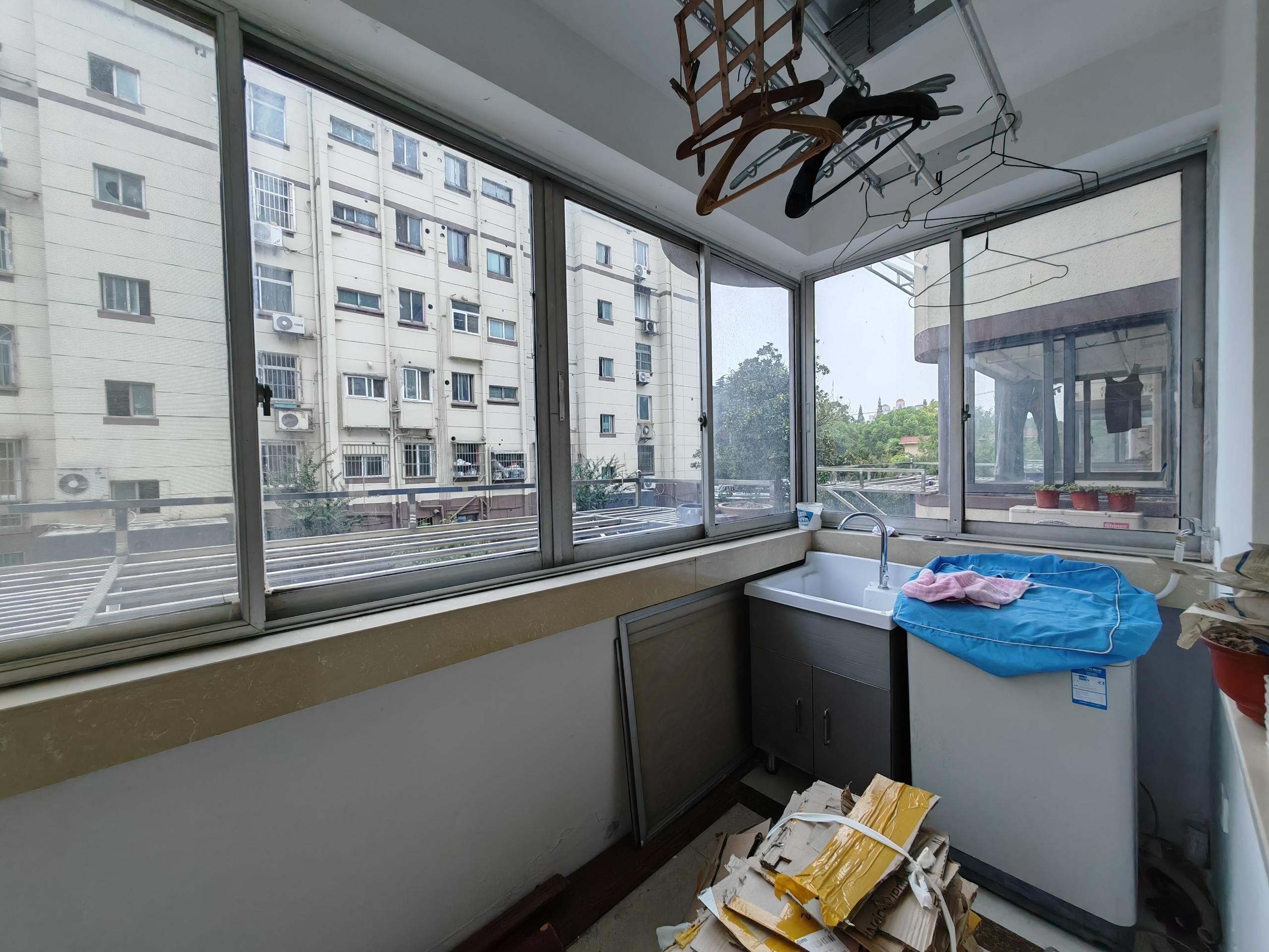 文峰新村 3室1厅1卫 81.66m&sup2;