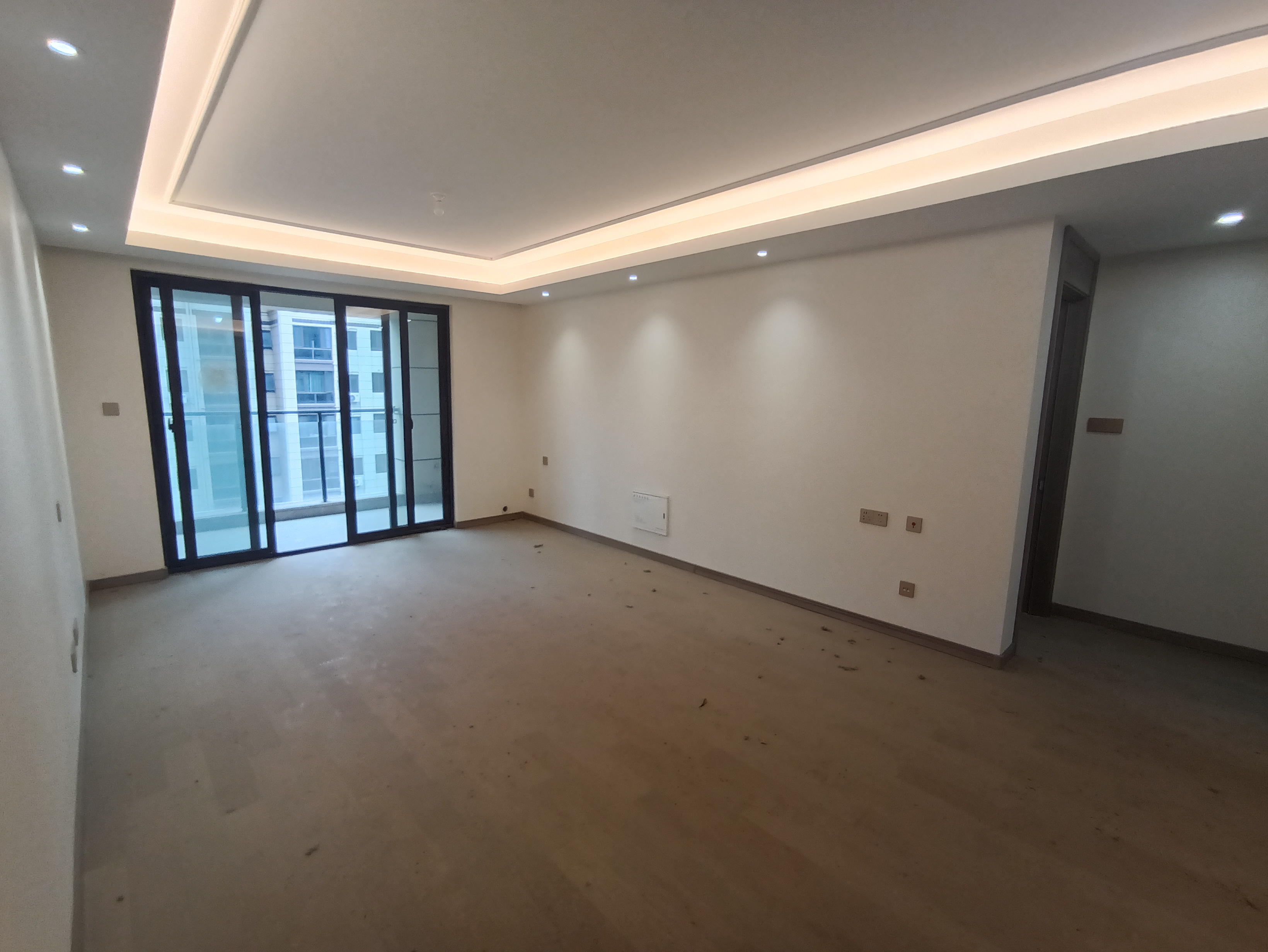 中创大都会 3室2厅2卫 122m&sup2;