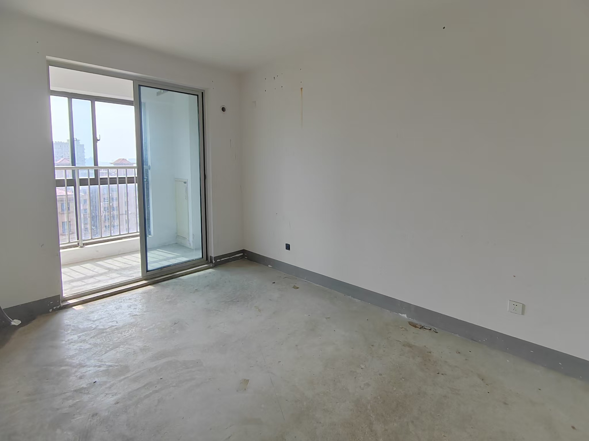 观河华府 3室1厅1卫 120m&sup2;
