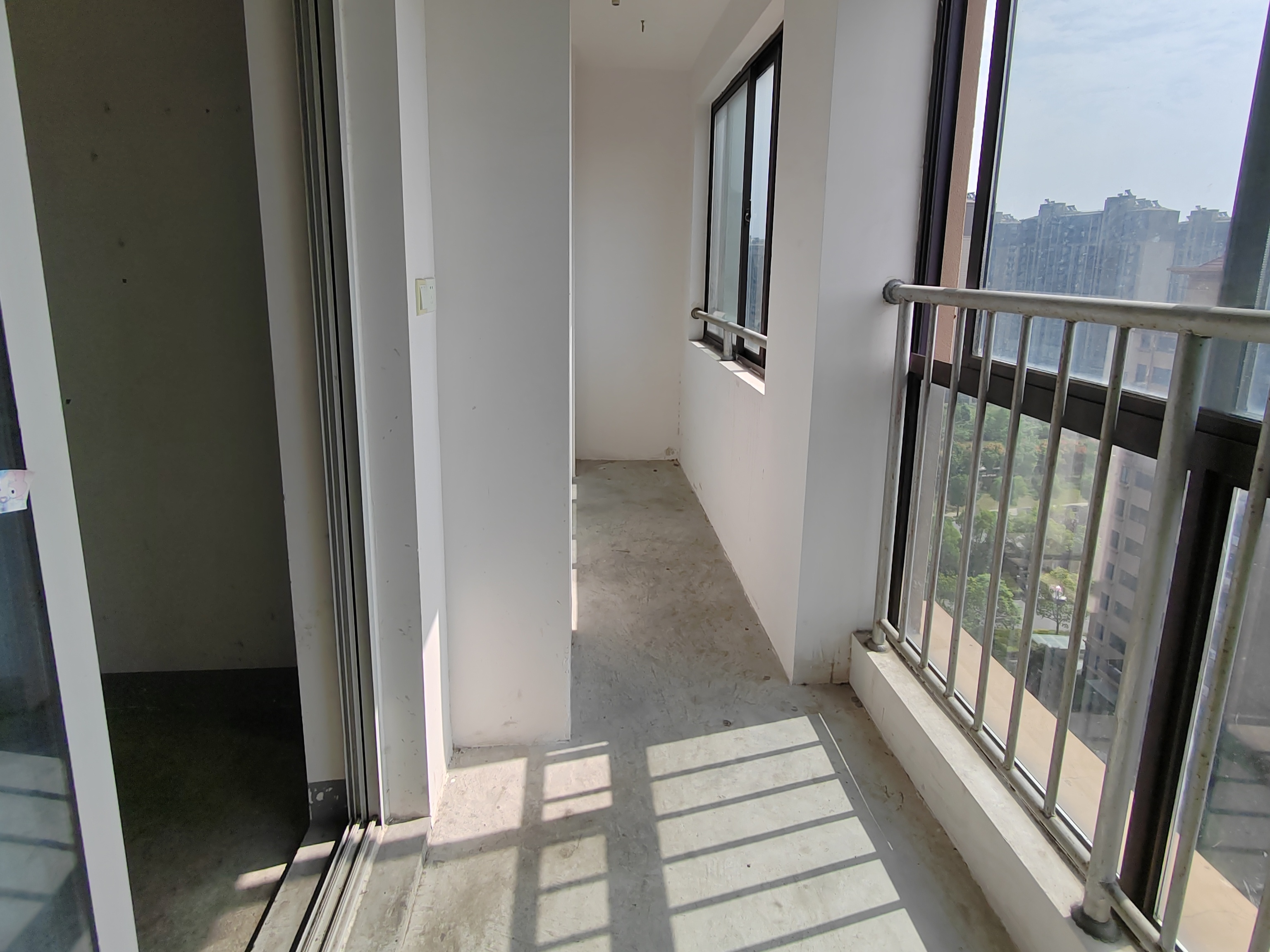 观河华府 3室1厅1卫 120m&sup2;