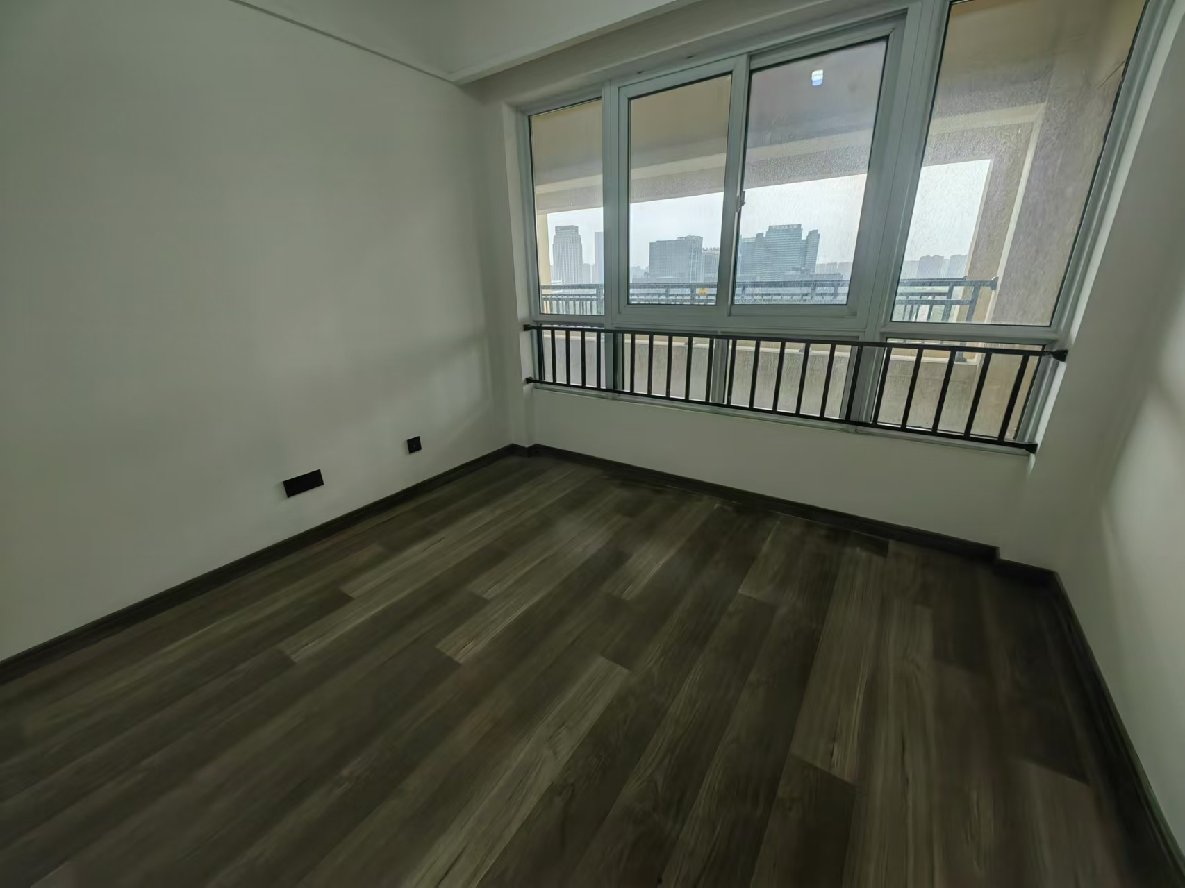 世茂云锦(九龙庭广场) 3室1厅1卫 92.85m&sup2;