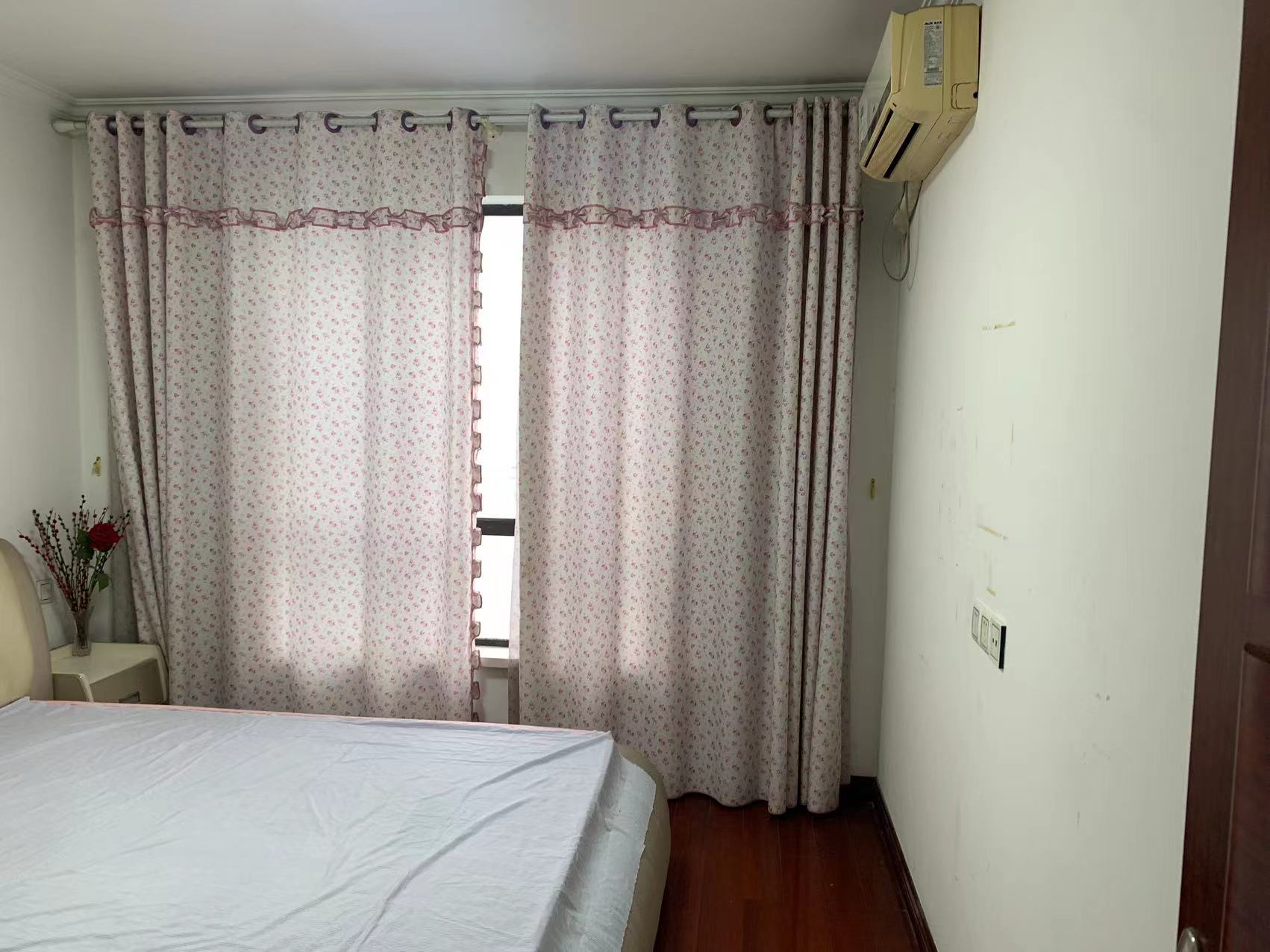 万通城 3室2厅1卫 98.37m&sup2;