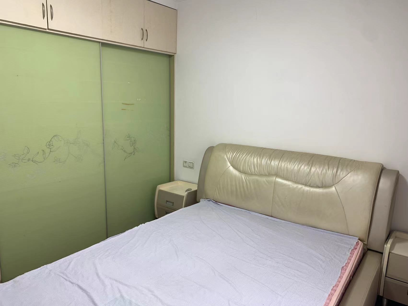 万通城 3室2厅1卫 98.37m&sup2;