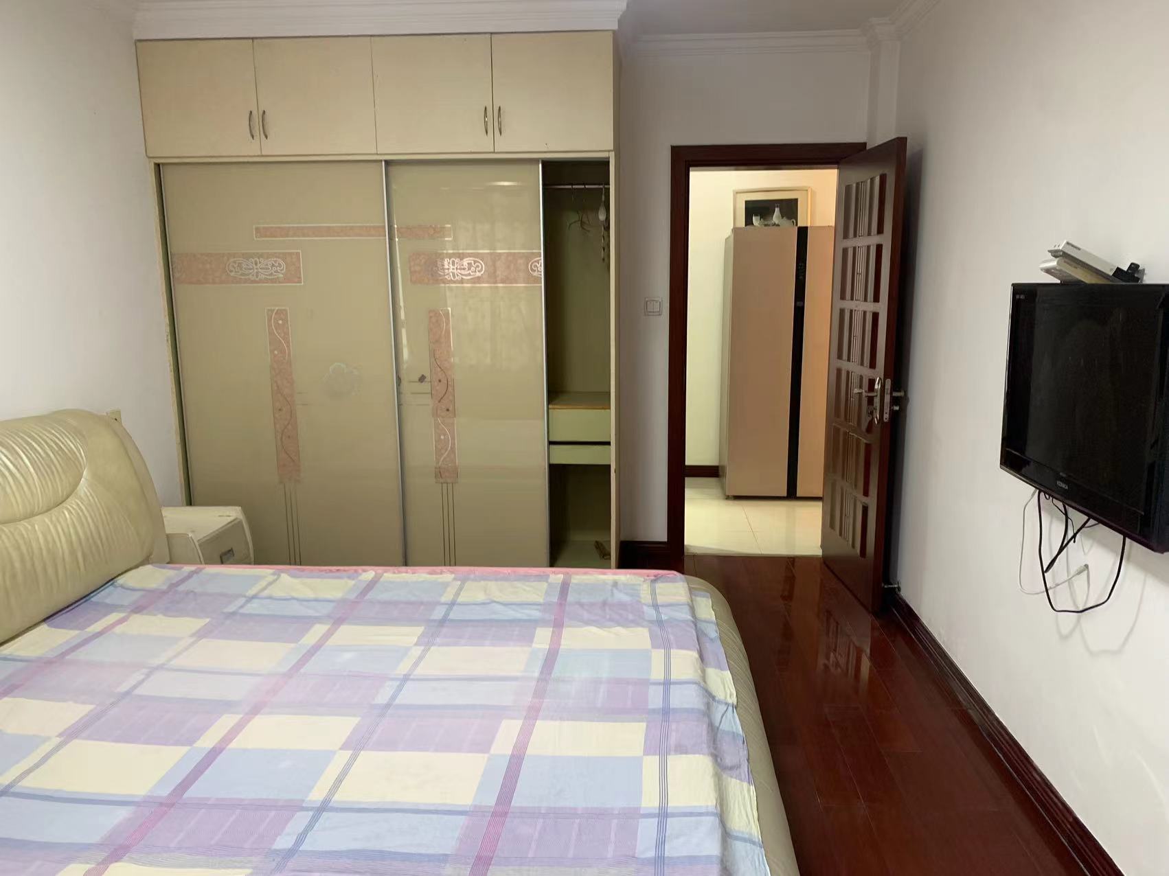 万通城 3室2厅1卫 98.37m&sup2;