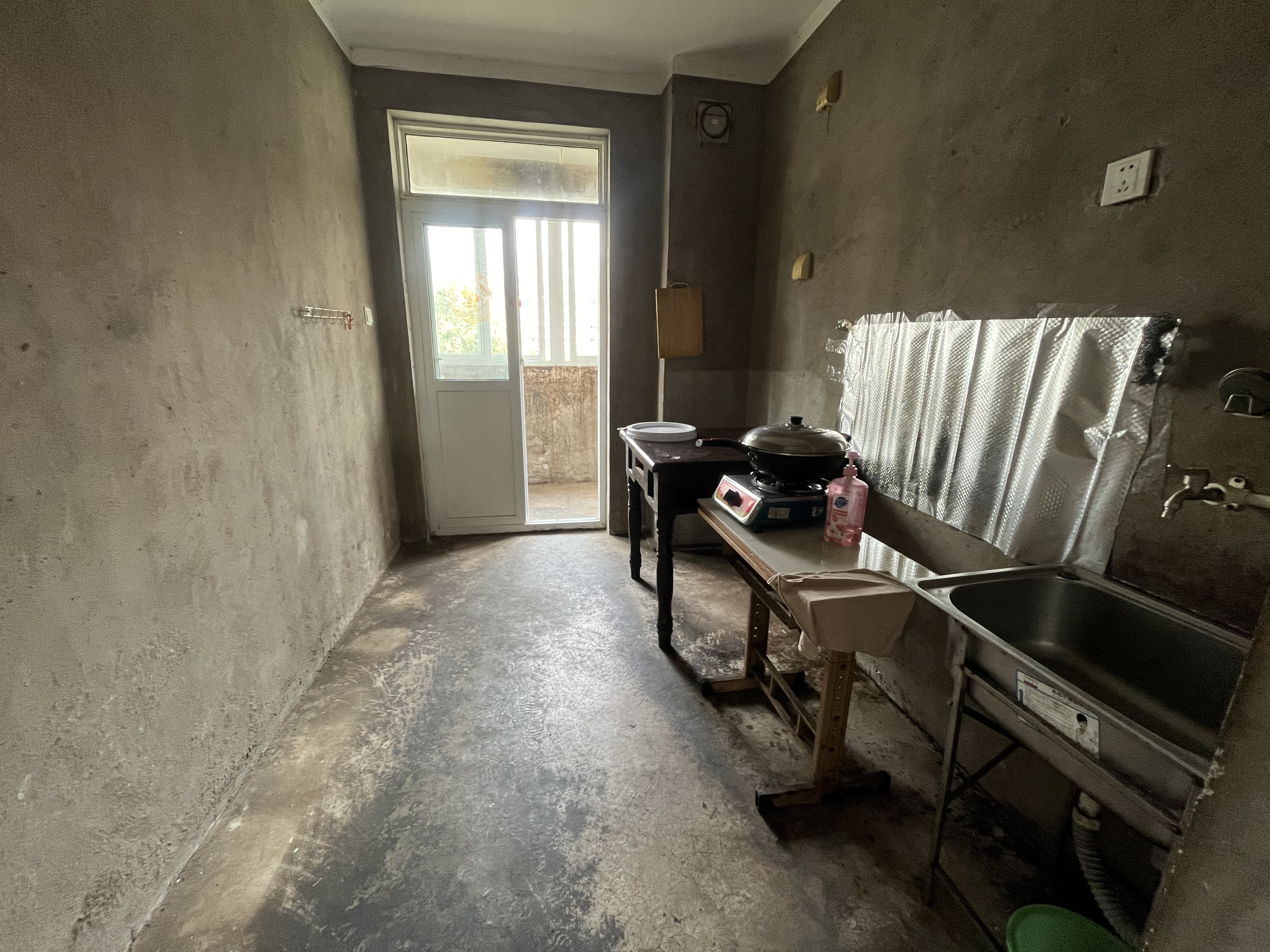 新港花苑 2室1厅1卫 86m&sup2;