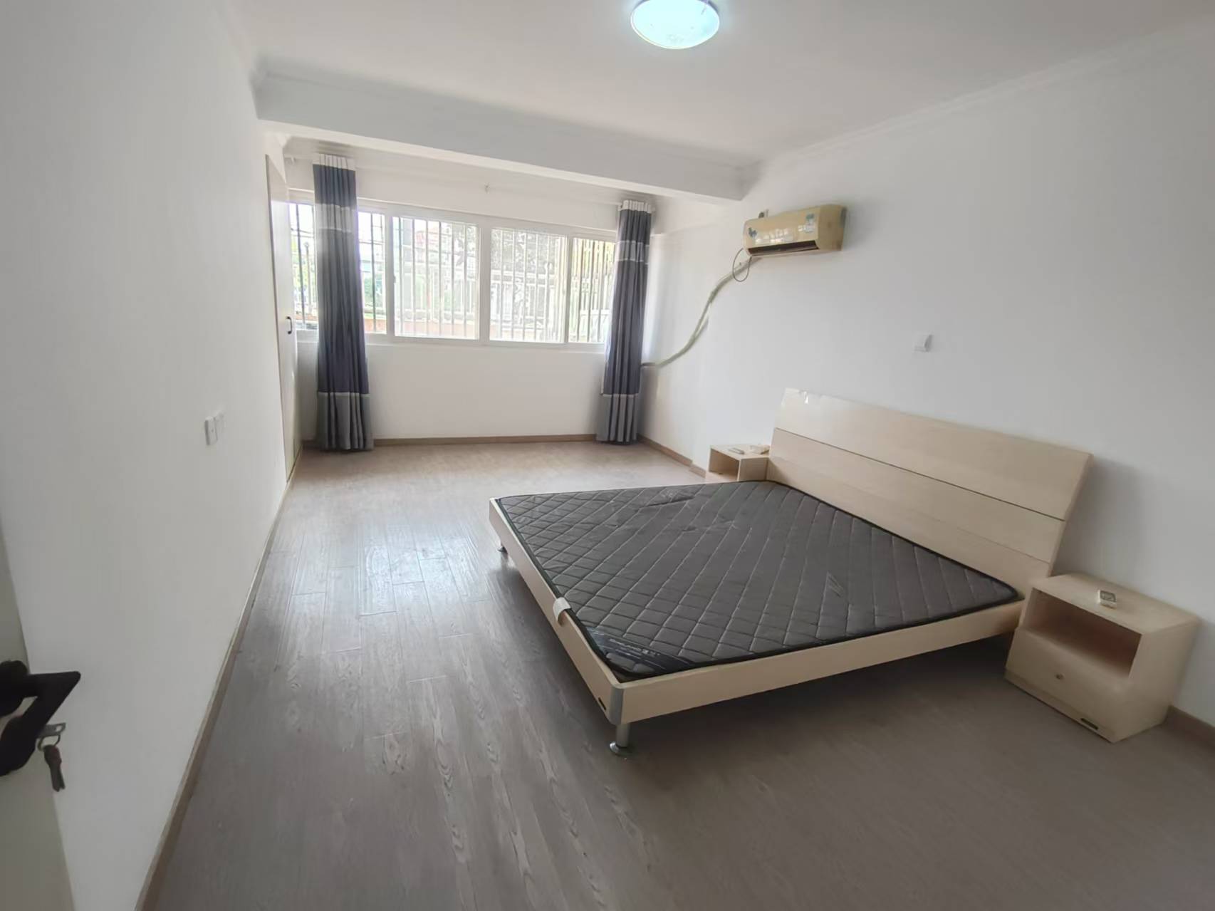 森大蒂花苑北区 4室1厅1卫 130m²