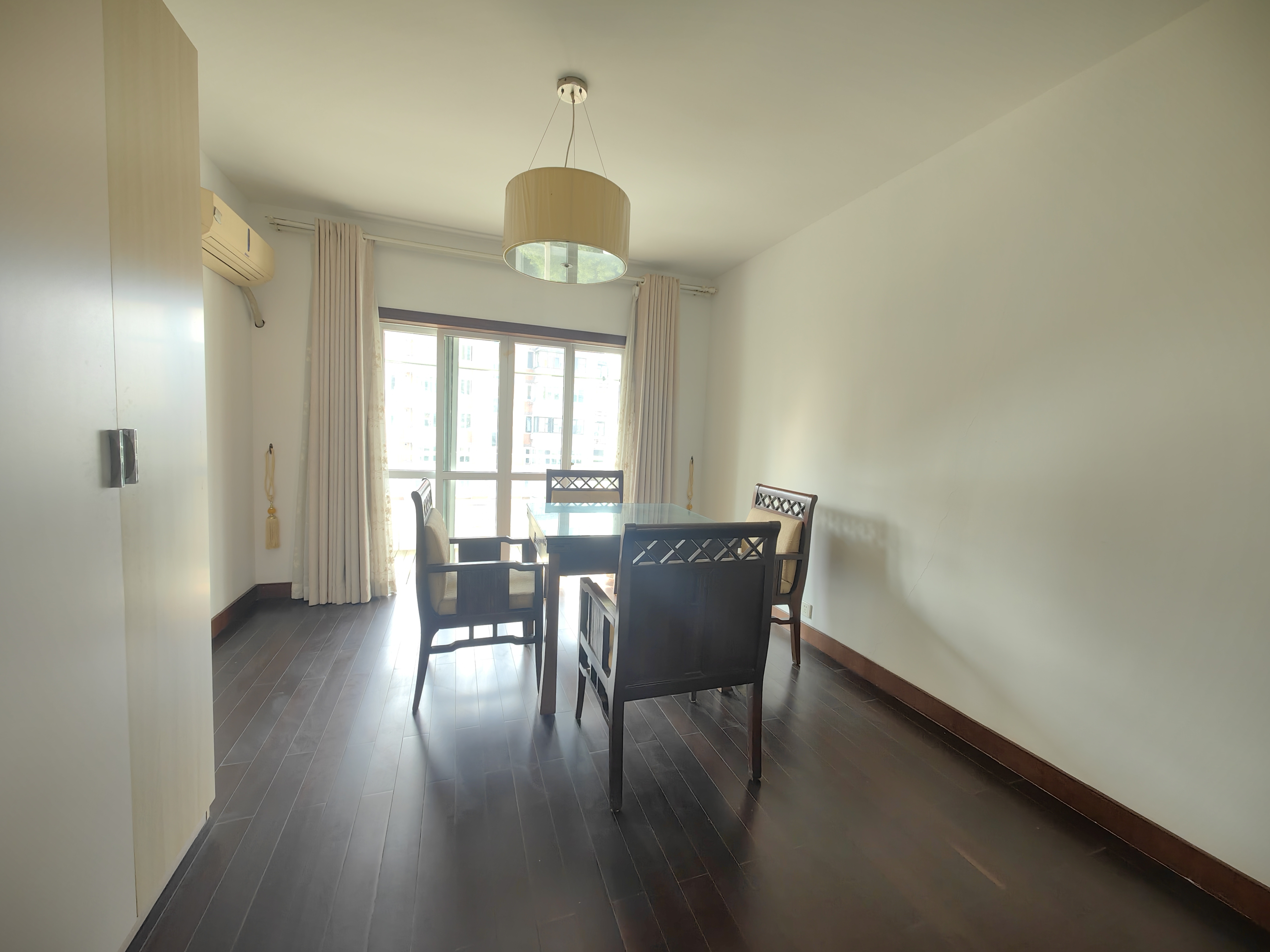 天安花园 4室2厅1卫 152.60m&sup2;