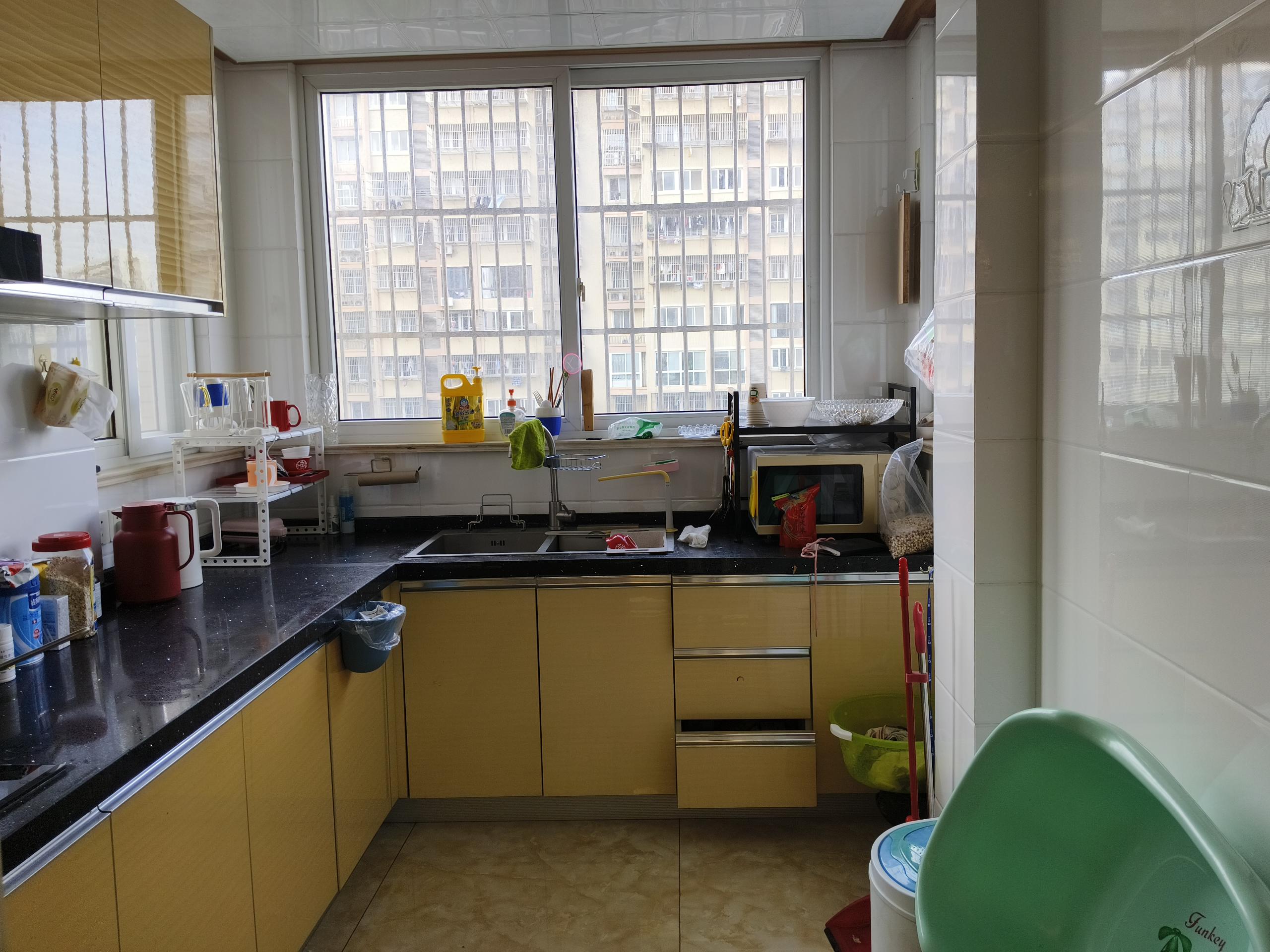 江海佳苑 3室2厅1卫 143.00m&sup2;