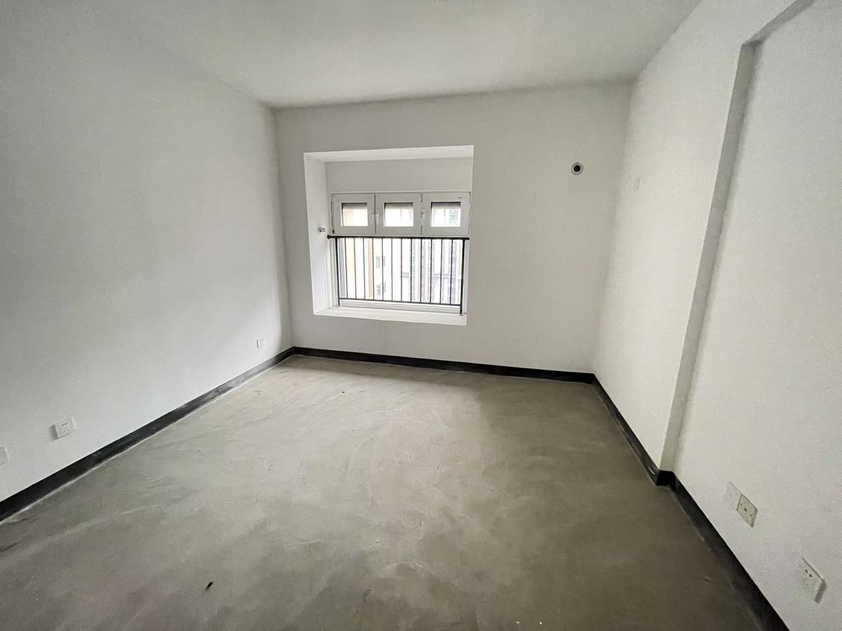南山国际社区 4室2厅2卫 125.00m&sup2;