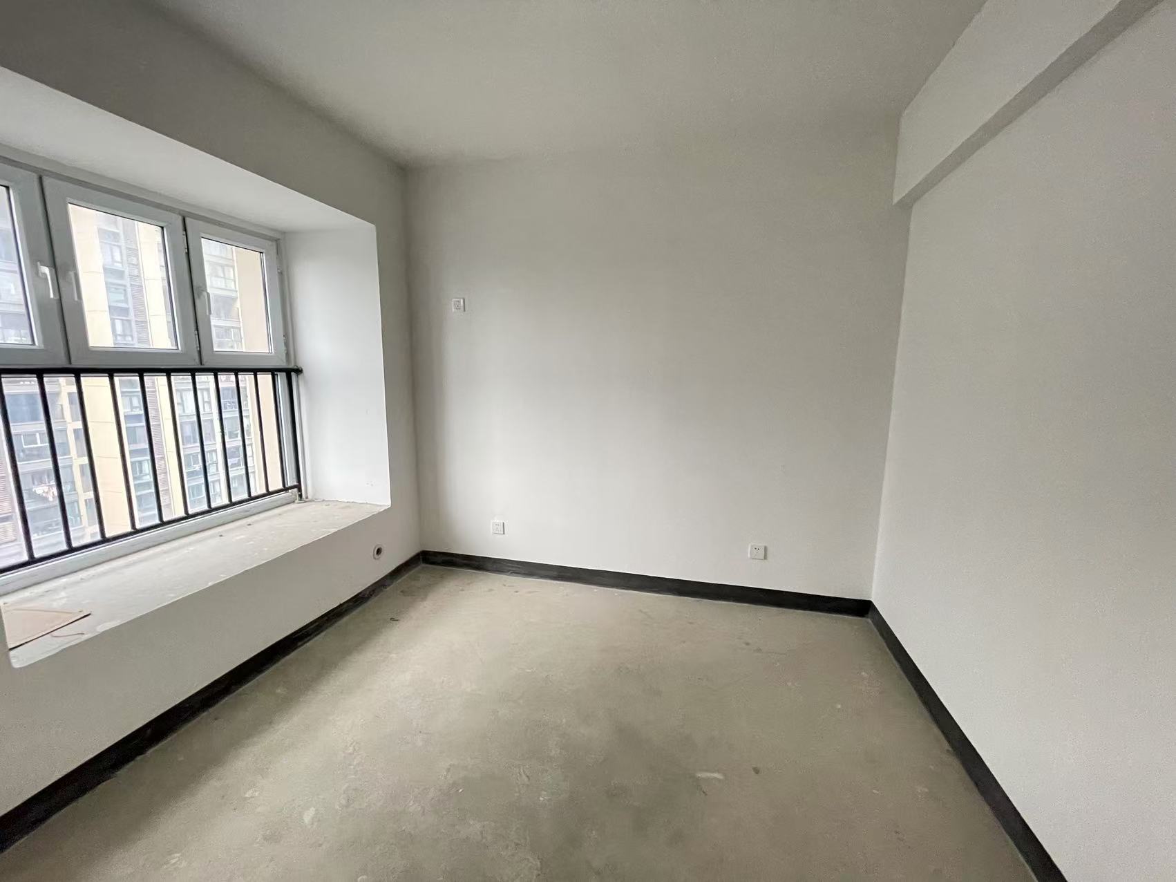 南山国际社区 4室2厅2卫 125.00m&sup2;