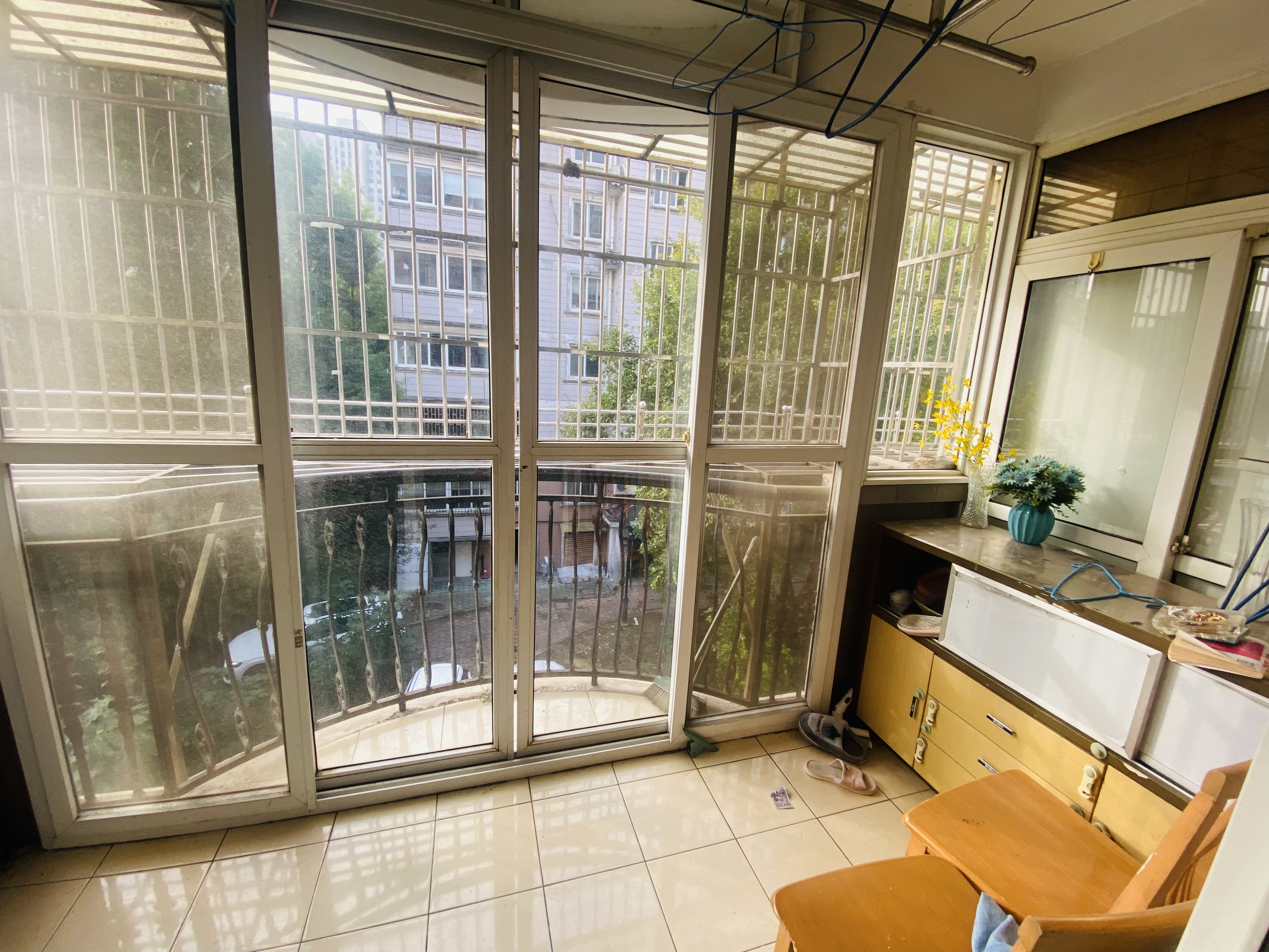 朝晖花园 3室2厅2卫 129.12m&sup2;