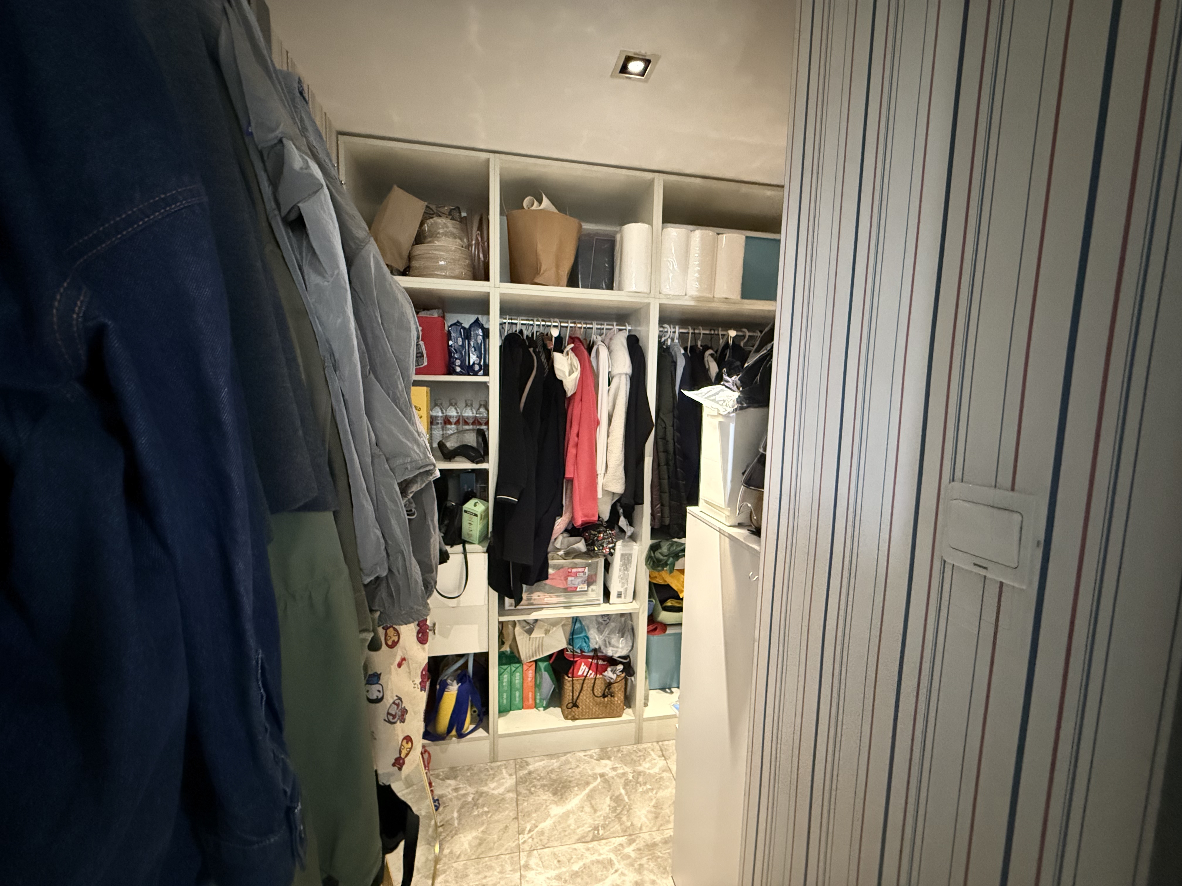 华强城一期 4室2厅2卫 133m&sup2;