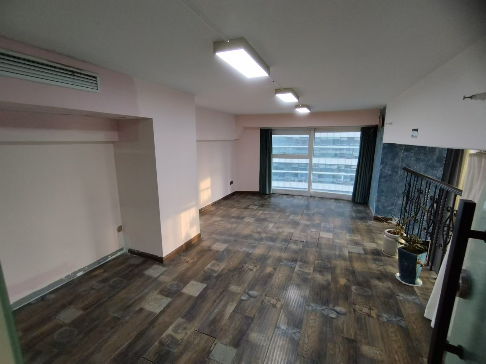 中南世纪城北区 1室1厅1卫 191m&sup2;
