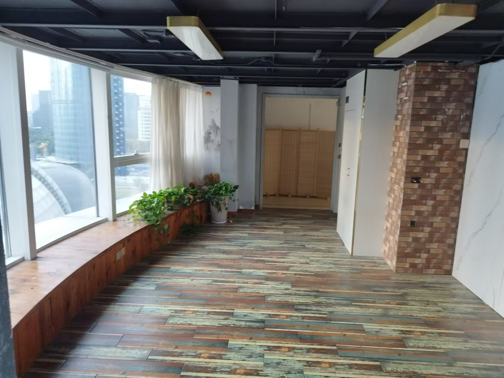 中南世纪城北区 1室1厅1卫 191m&sup2;