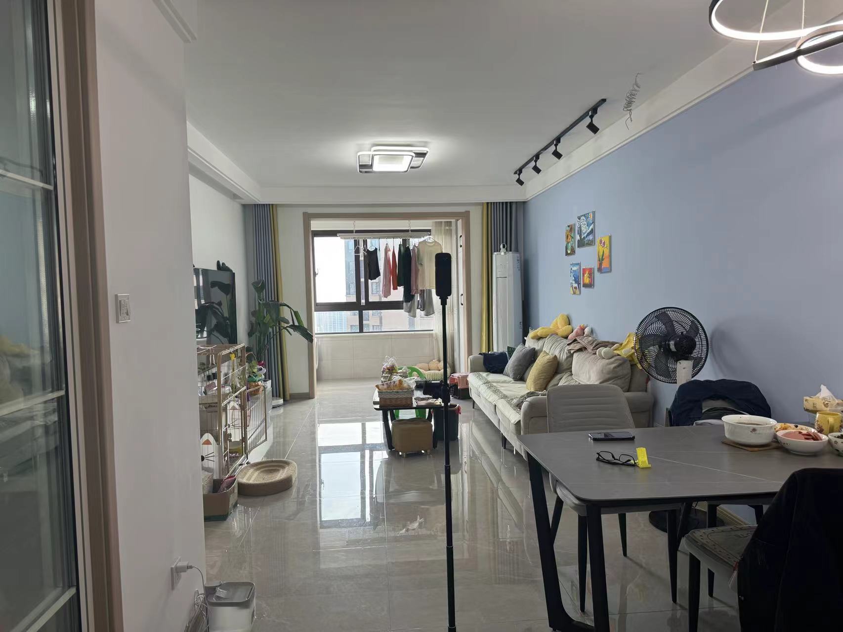 保利香槟国际 3室2厅2卫 116.96m²