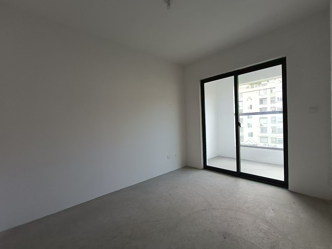 越江新村 3室2厅1卫 122m&sup2;