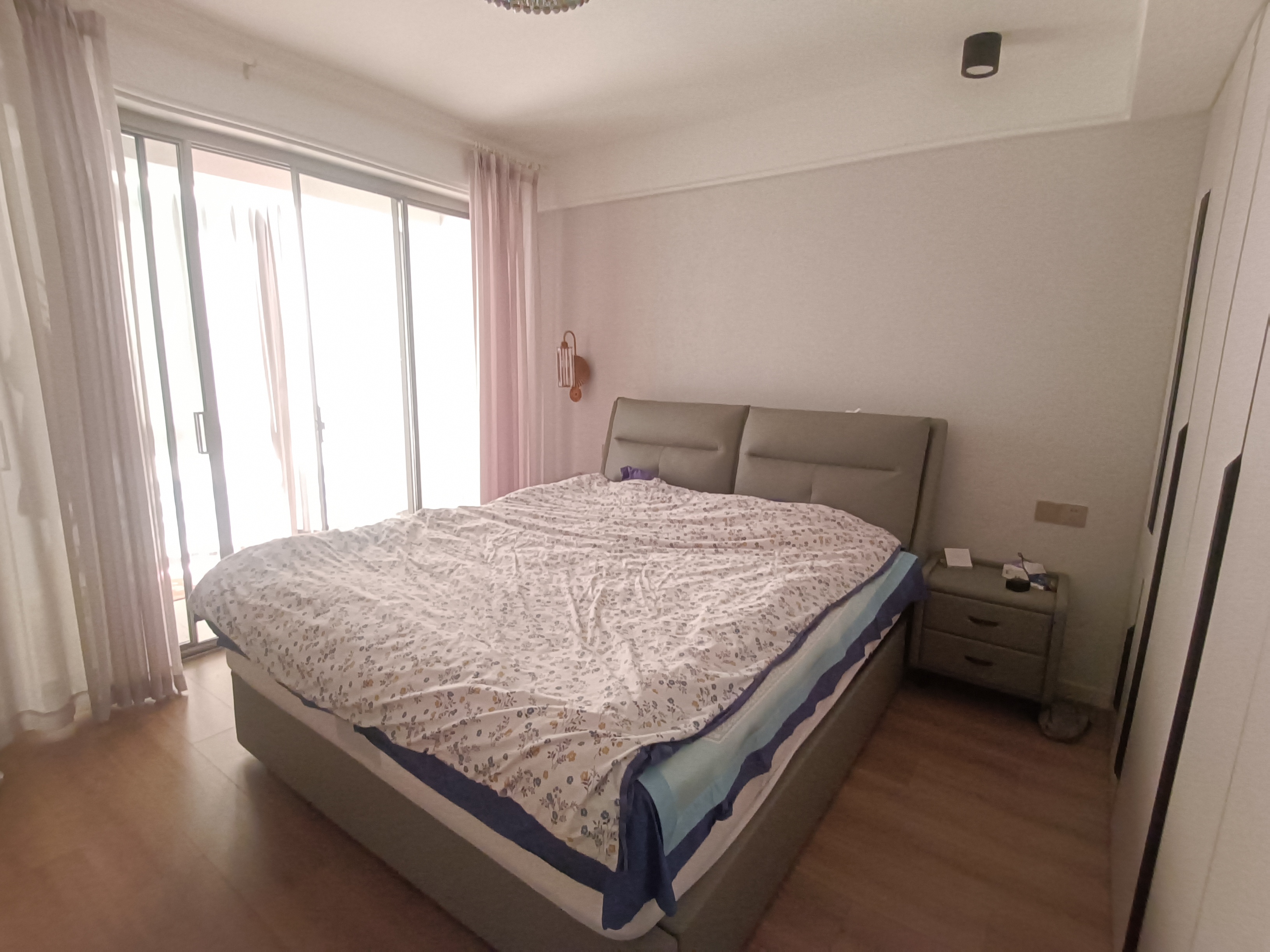 军山花园 3室2厅2卫 138.00m&sup2;