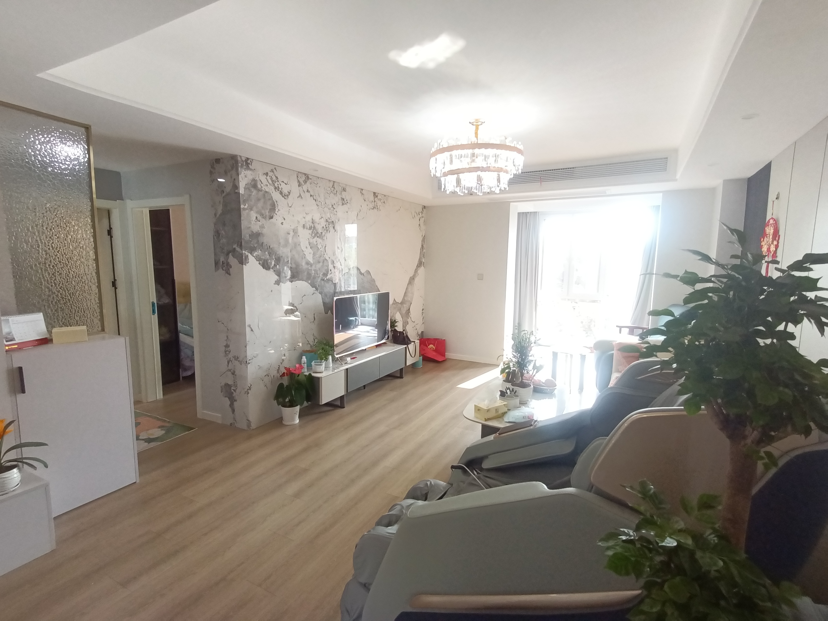 军山花园 3室2厅2卫 138.00m²