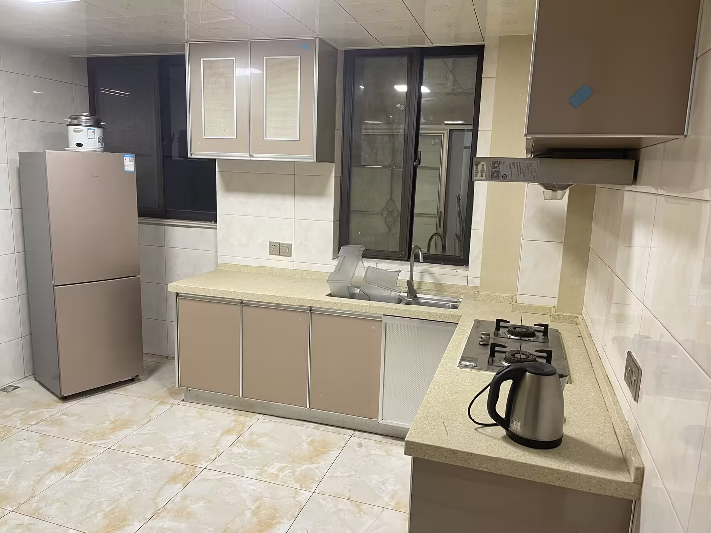 紫东南苑南区 3室2厅1卫 130m&sup2;
