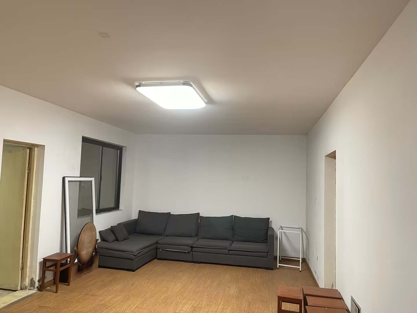 紫东南苑南区 3室2厅1卫 130m&sup2;