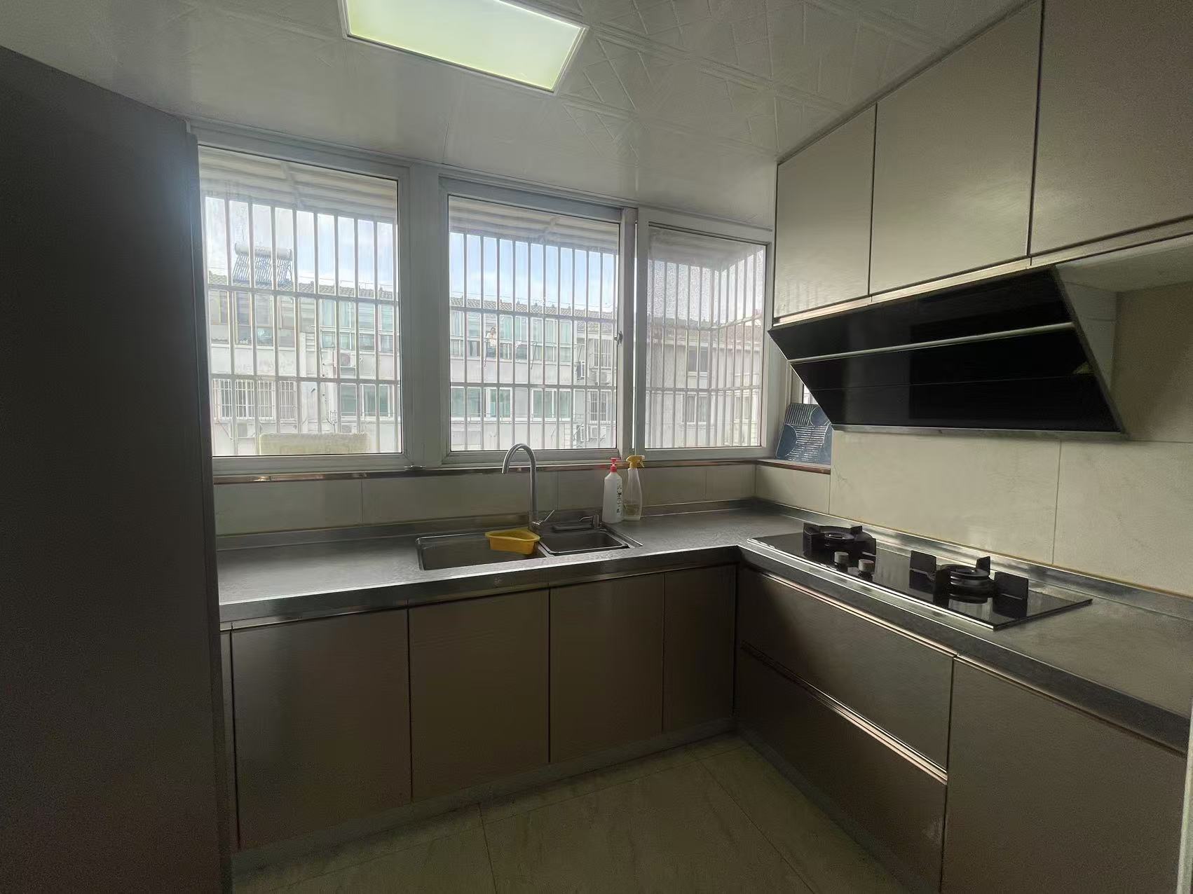 五山公寓 5室3厅2卫 122.00m&sup2;